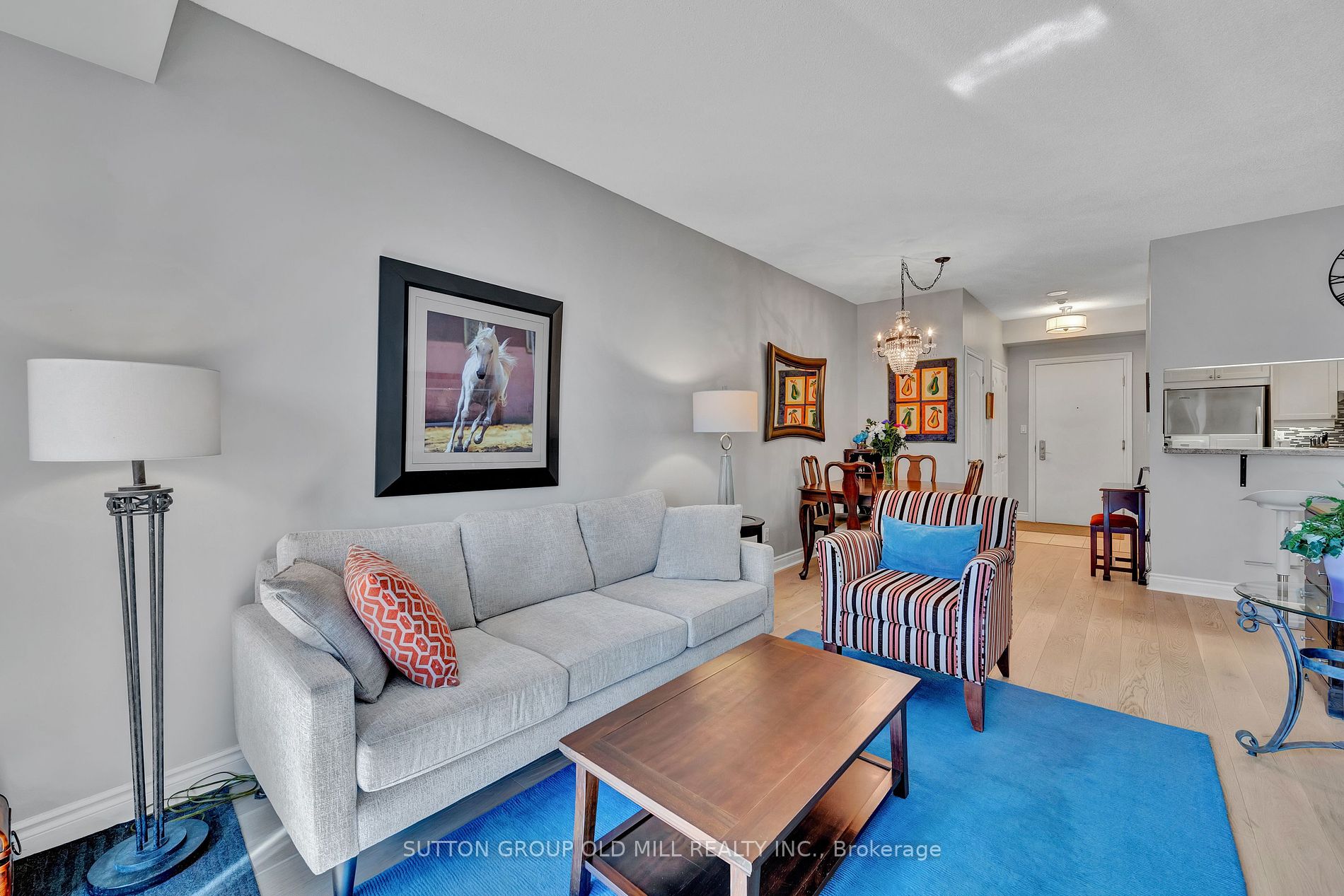 2 Aberfoyle Crescent, #411