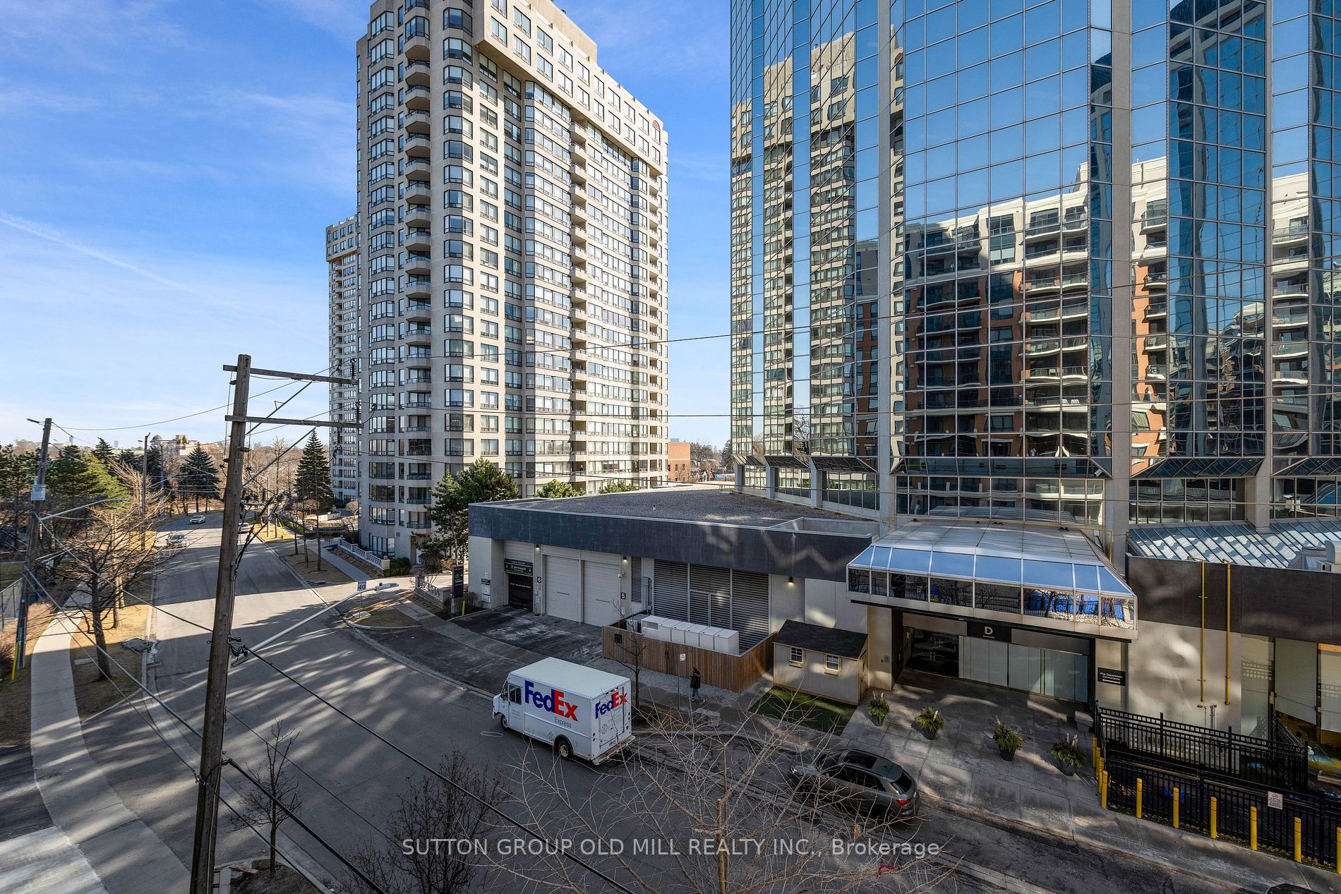 2 Aberfoyle Crescent, #411