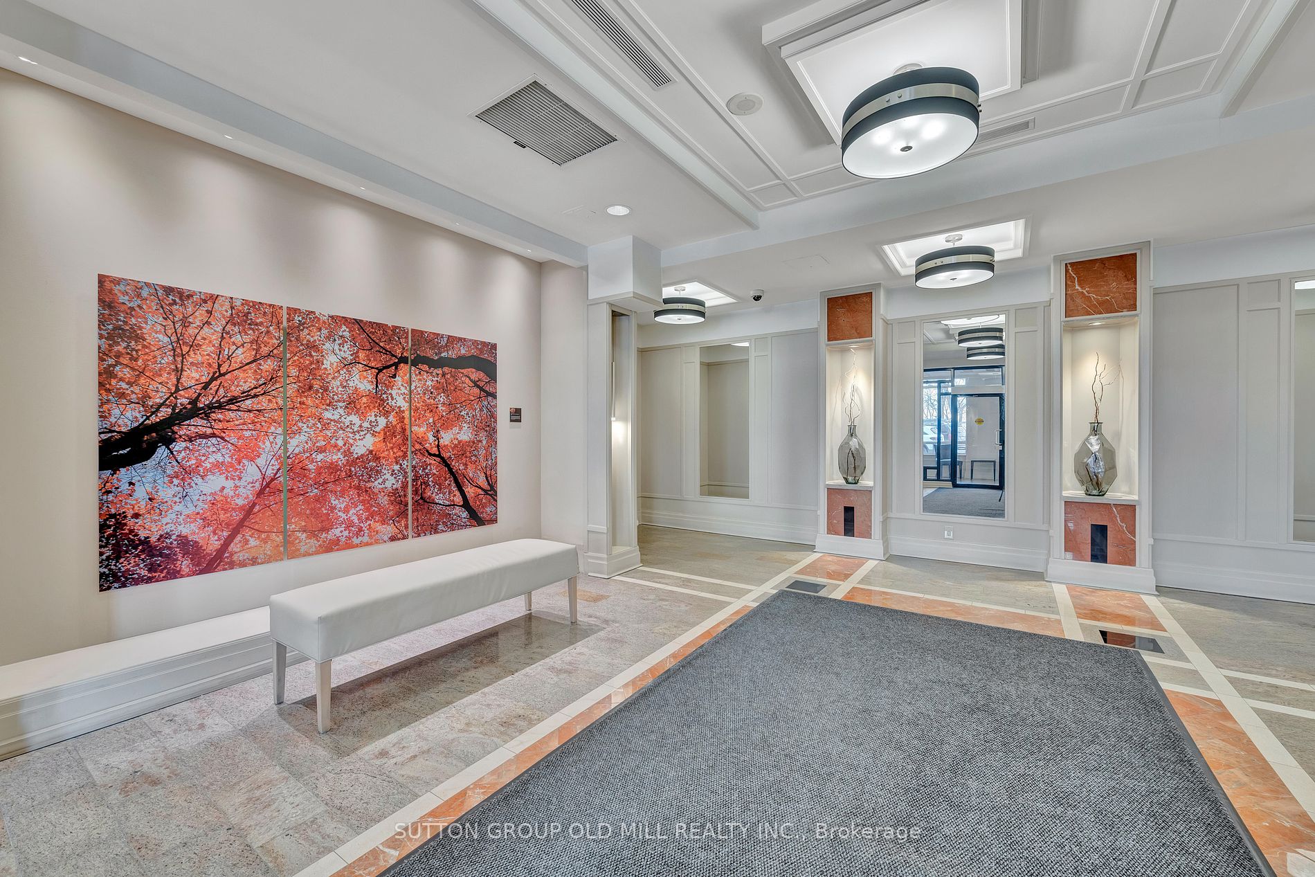 2 Aberfoyle Crescent, #411
