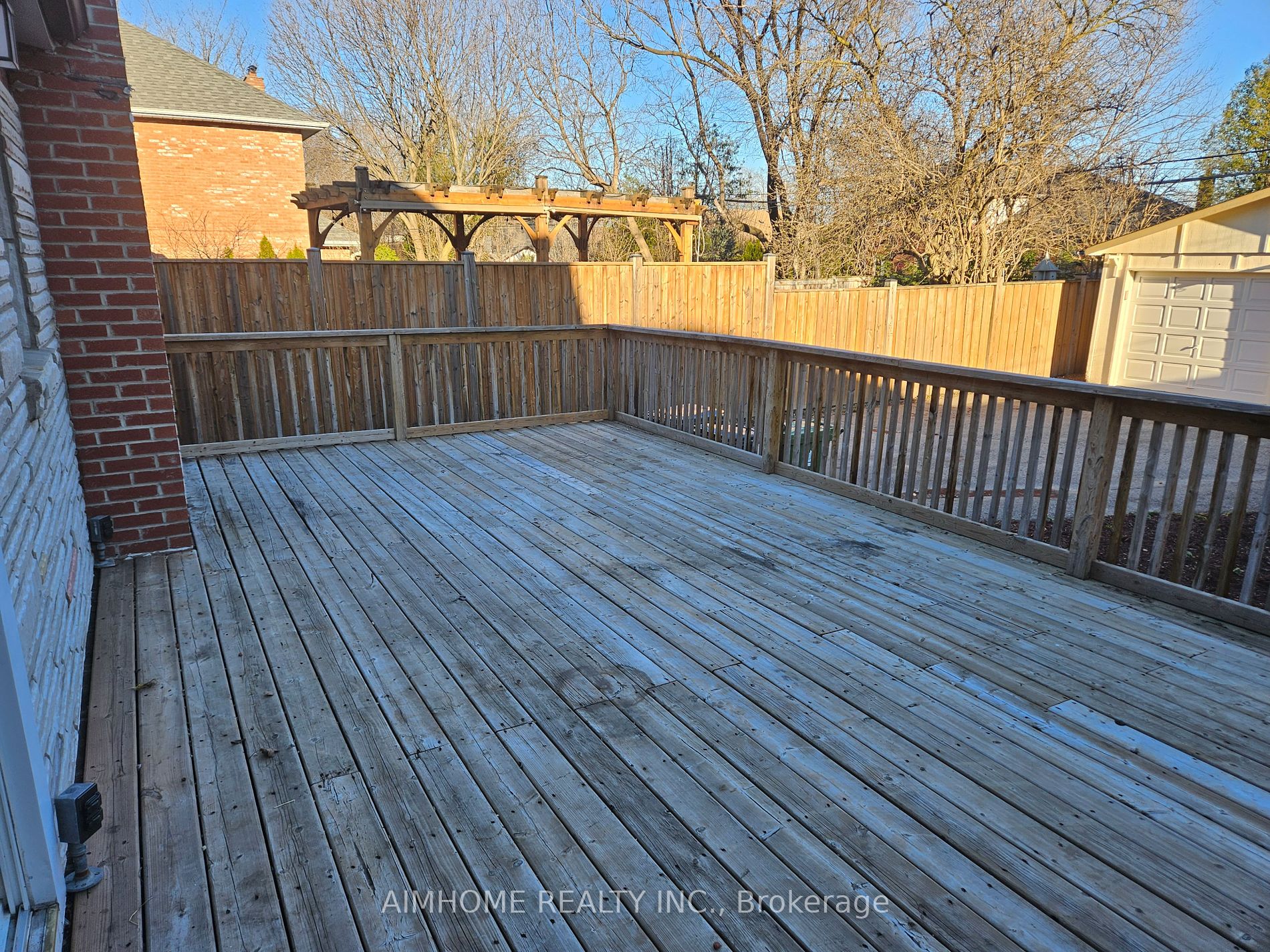 97 Edgecroft Rd, #Main Fl