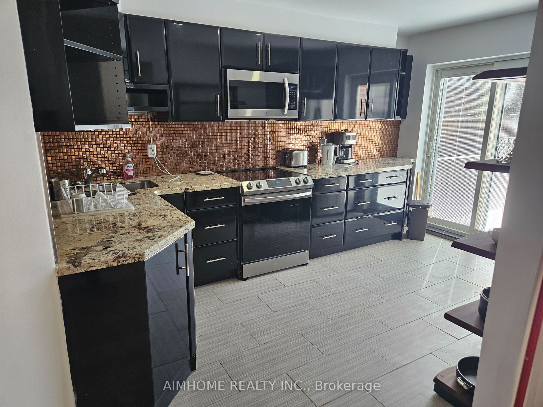 97 Edgecroft Rd, #Main Fl