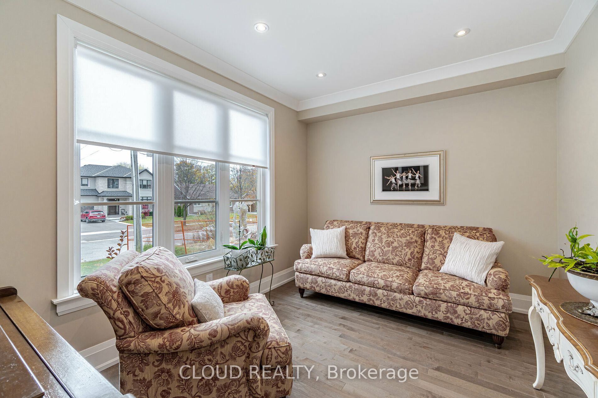 119 Russell Dr