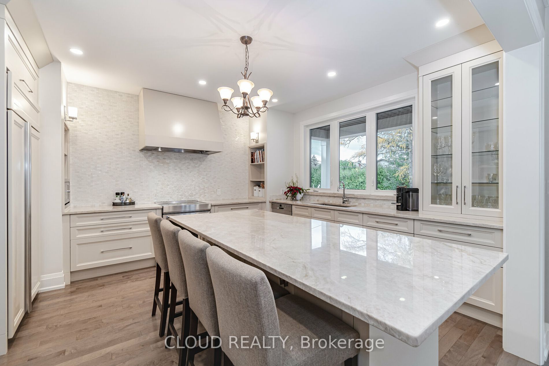 119 Russell Dr