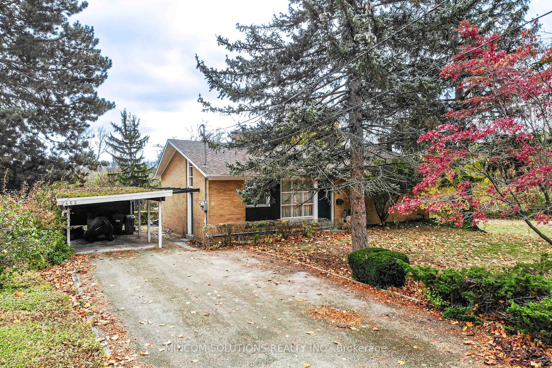 2452 Thorn Lodge Drive