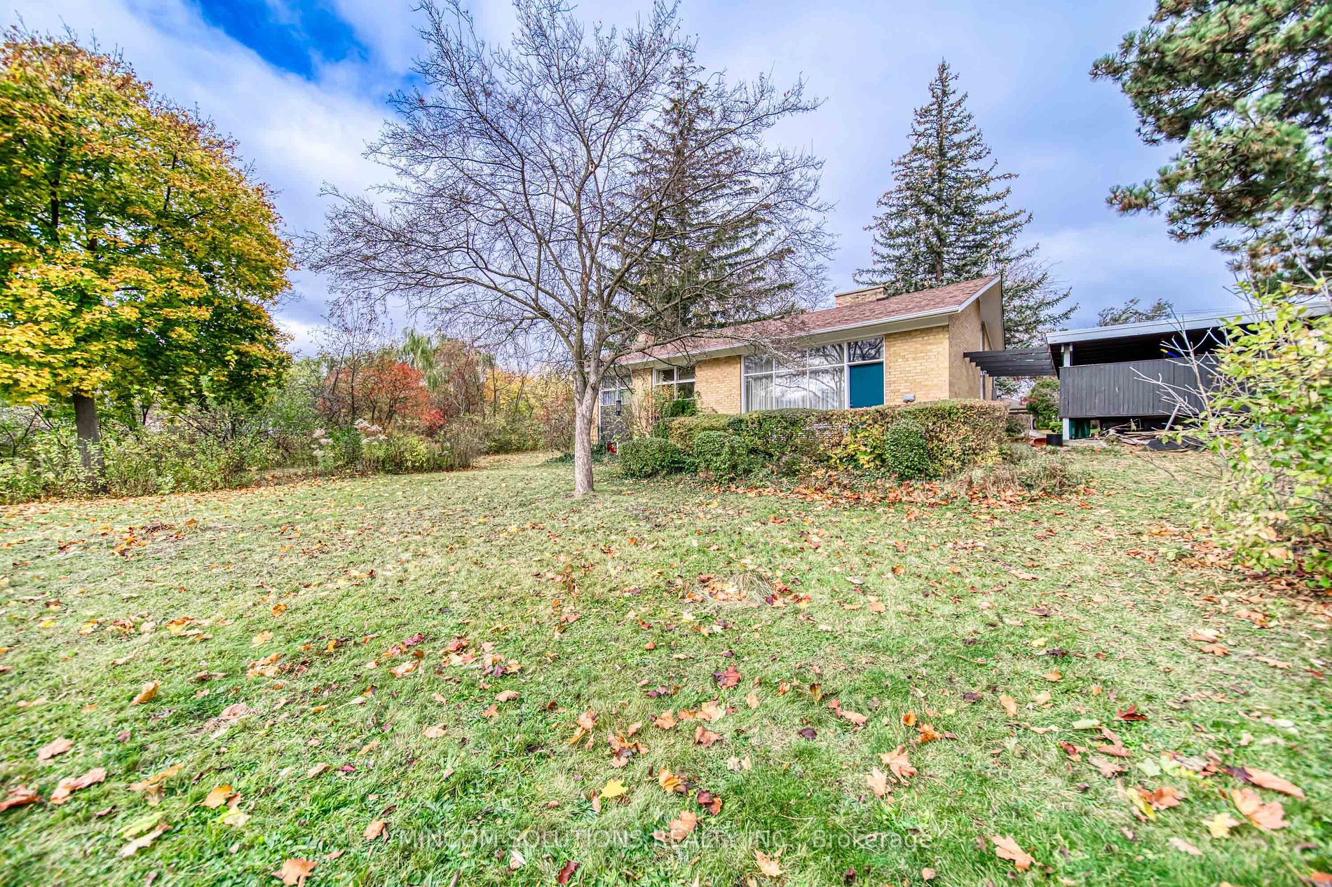 2452 Thorn Lodge Drive