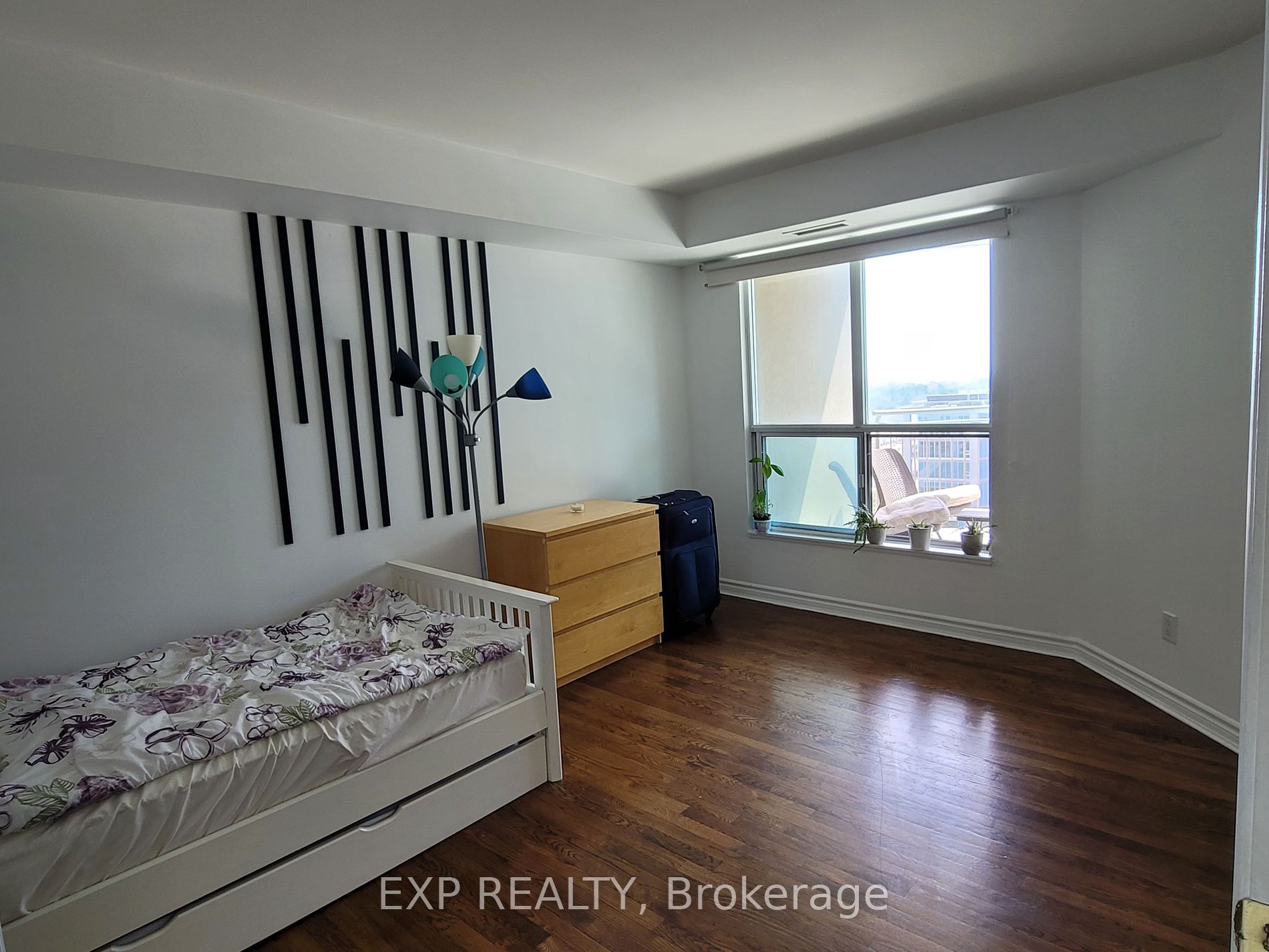 2111 Lake Shore Boulevard W #816