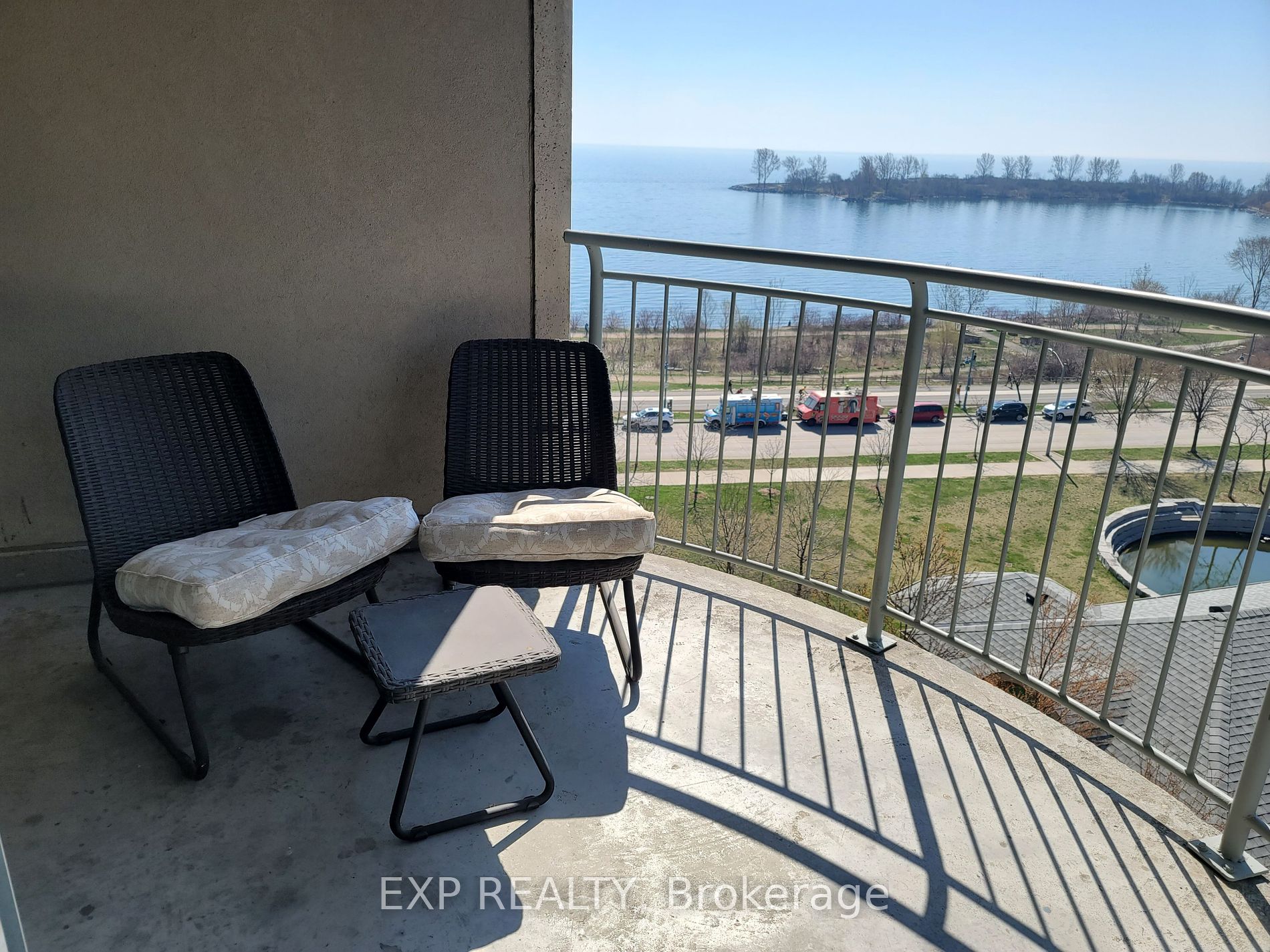 2111 Lake Shore Boulevard W #816