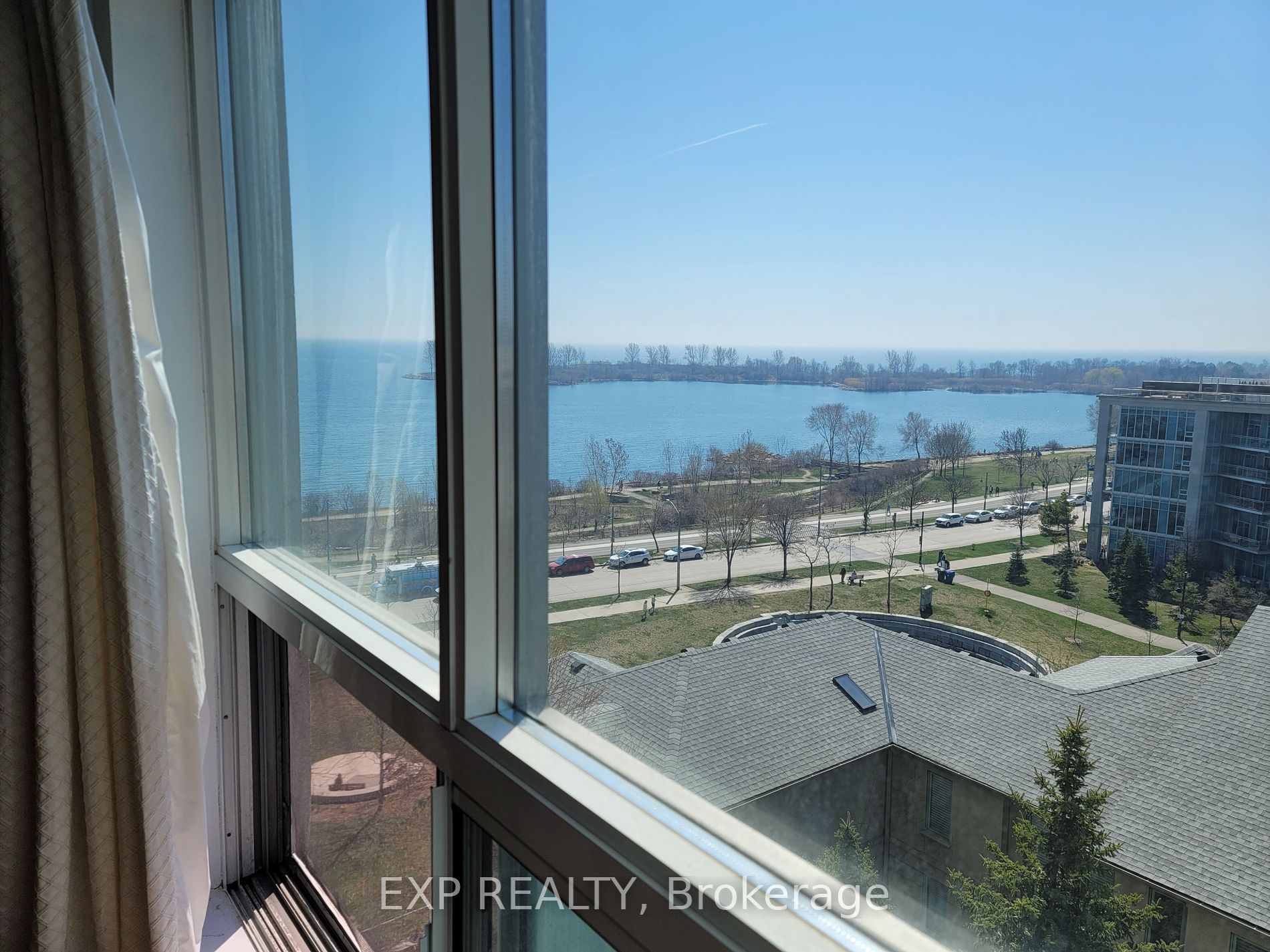 2111 Lake Shore Boulevard W #816