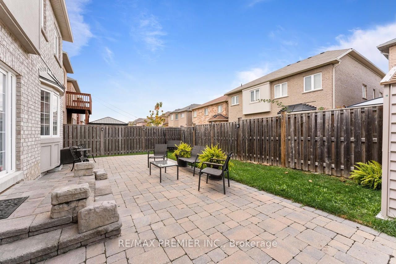 15 Oakhaven Rd