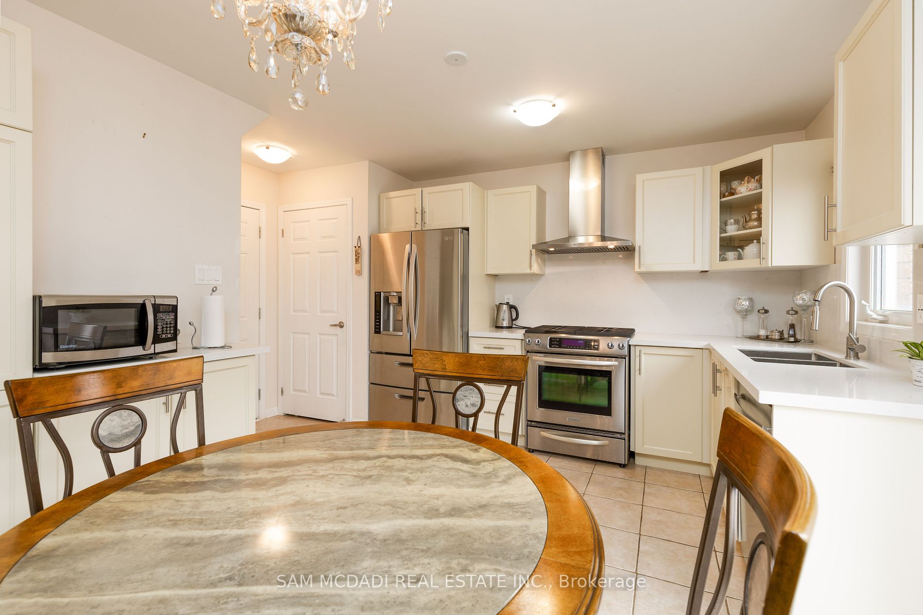 216 Ruhl Drive
