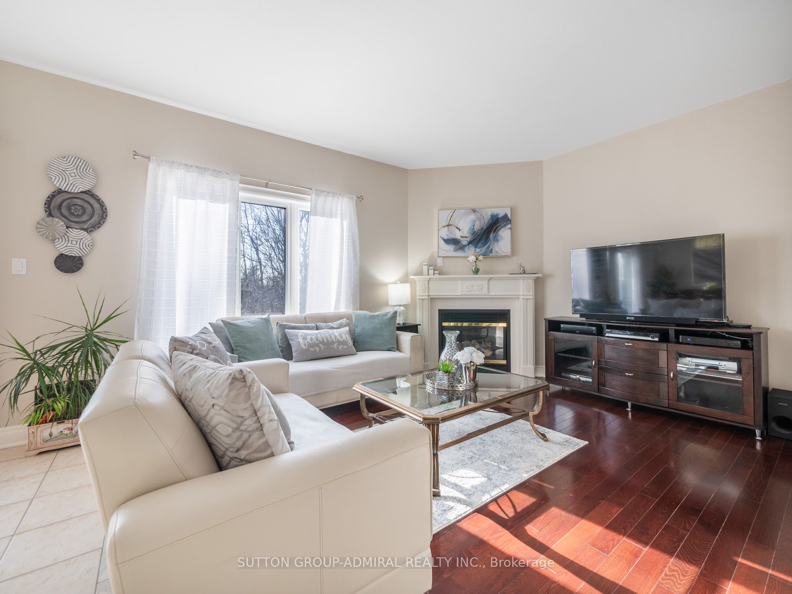 1065 Knotty Pine Grve
