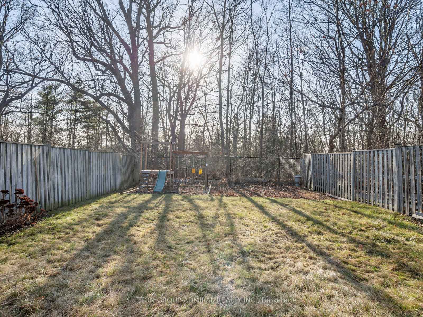 1065 Knotty Pine Grve