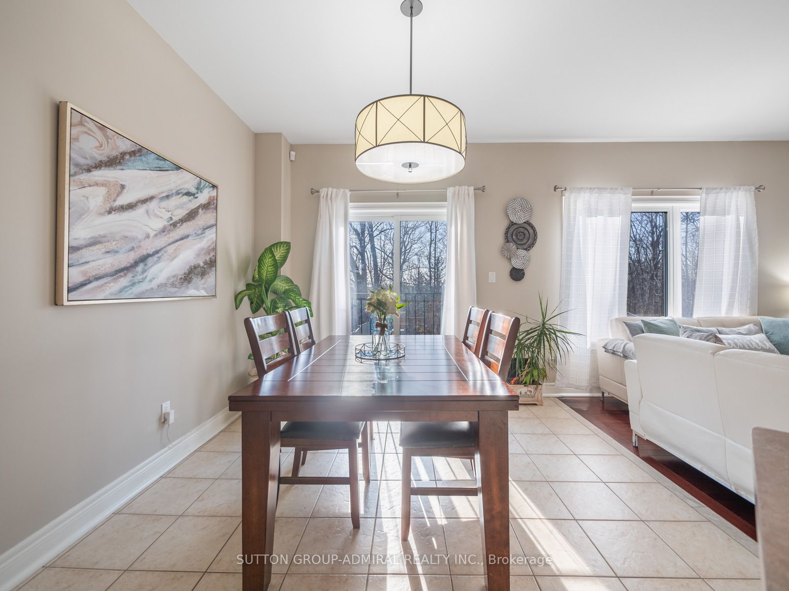 1065 Knotty Pine Grve