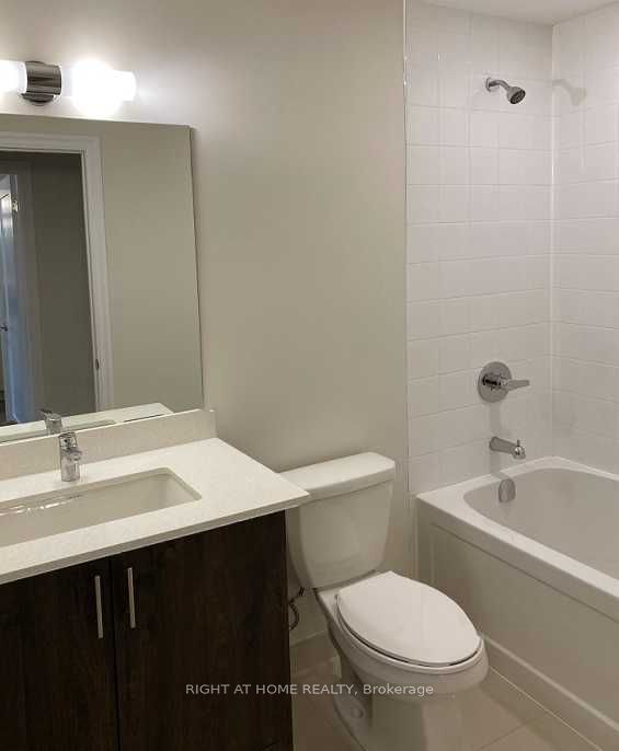 665 Cricklewood Drive, #727