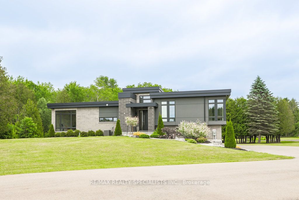 3232 20 Side Rd