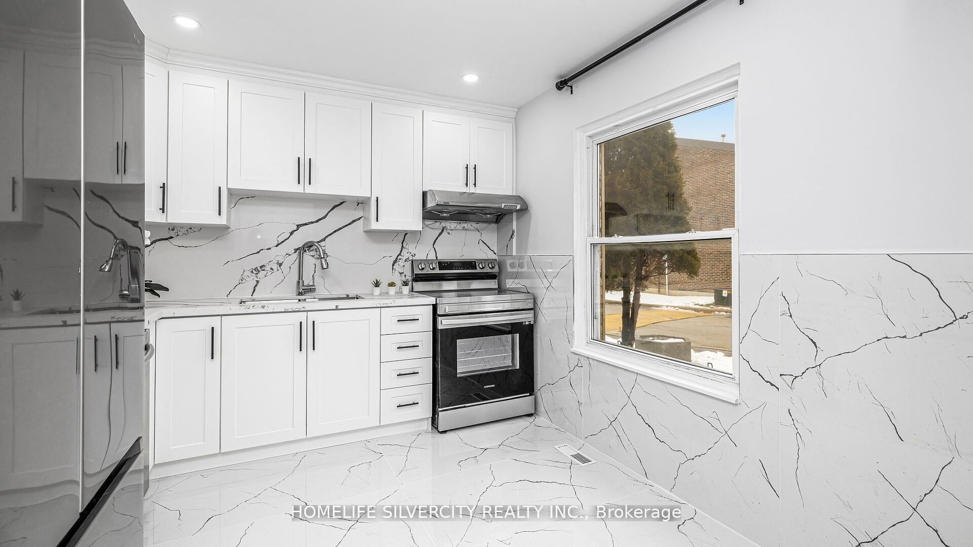 1020 Central Park Dr, #73