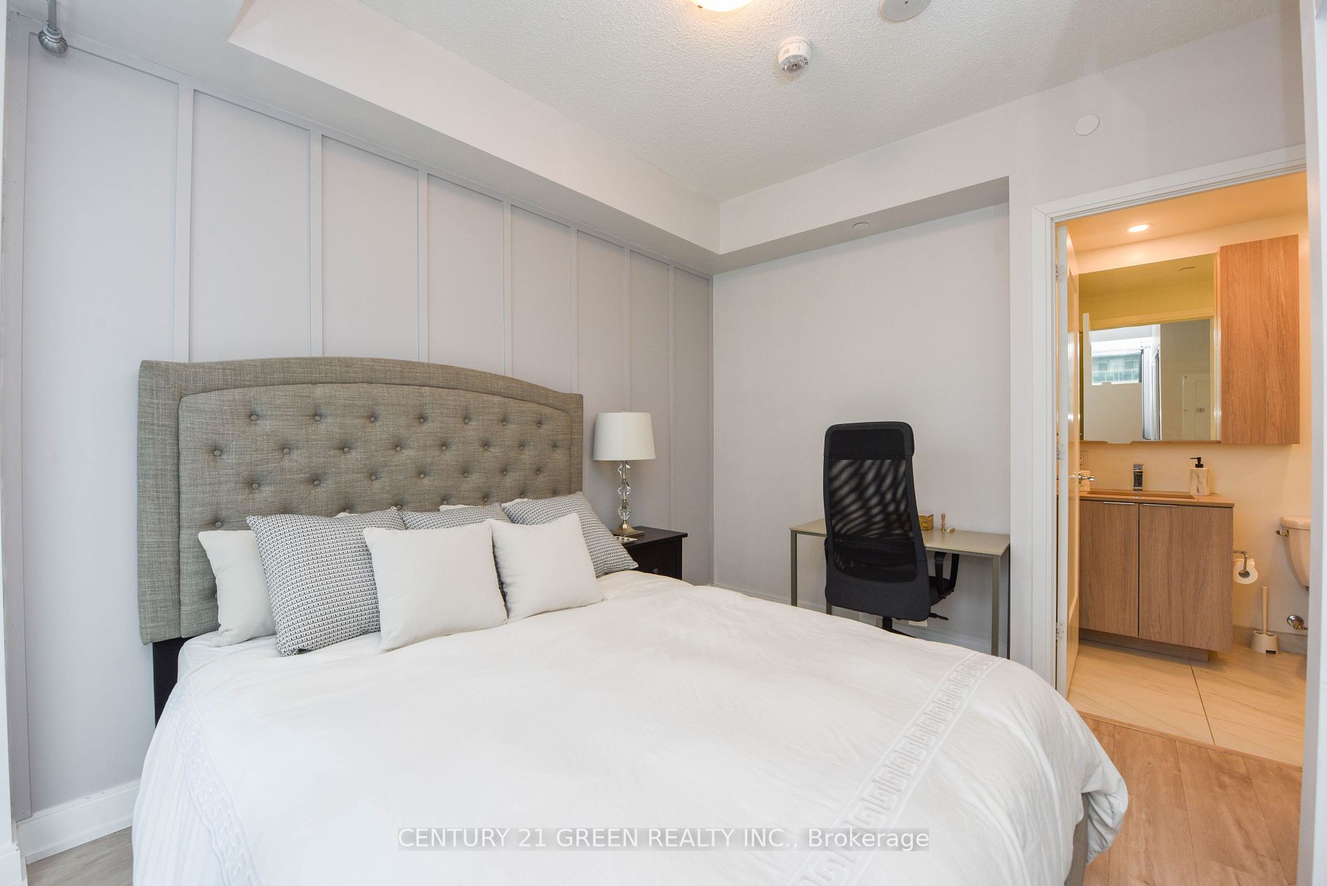 70 Annie Craig Drive, #608