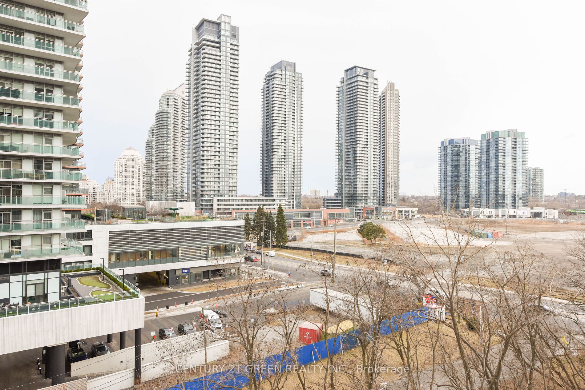70 Annie Craig Drive, #608