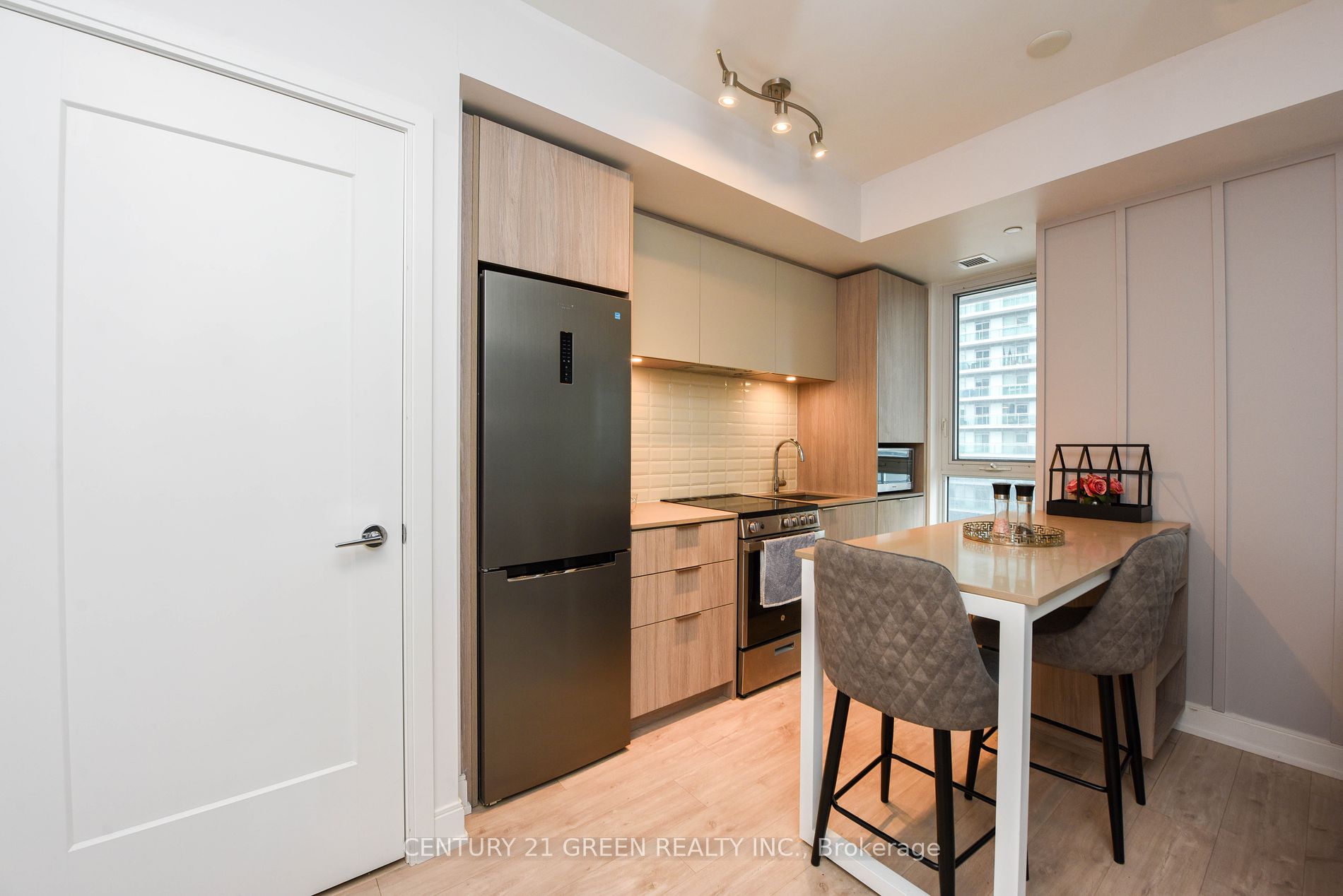 70 Annie Craig Drive, #608