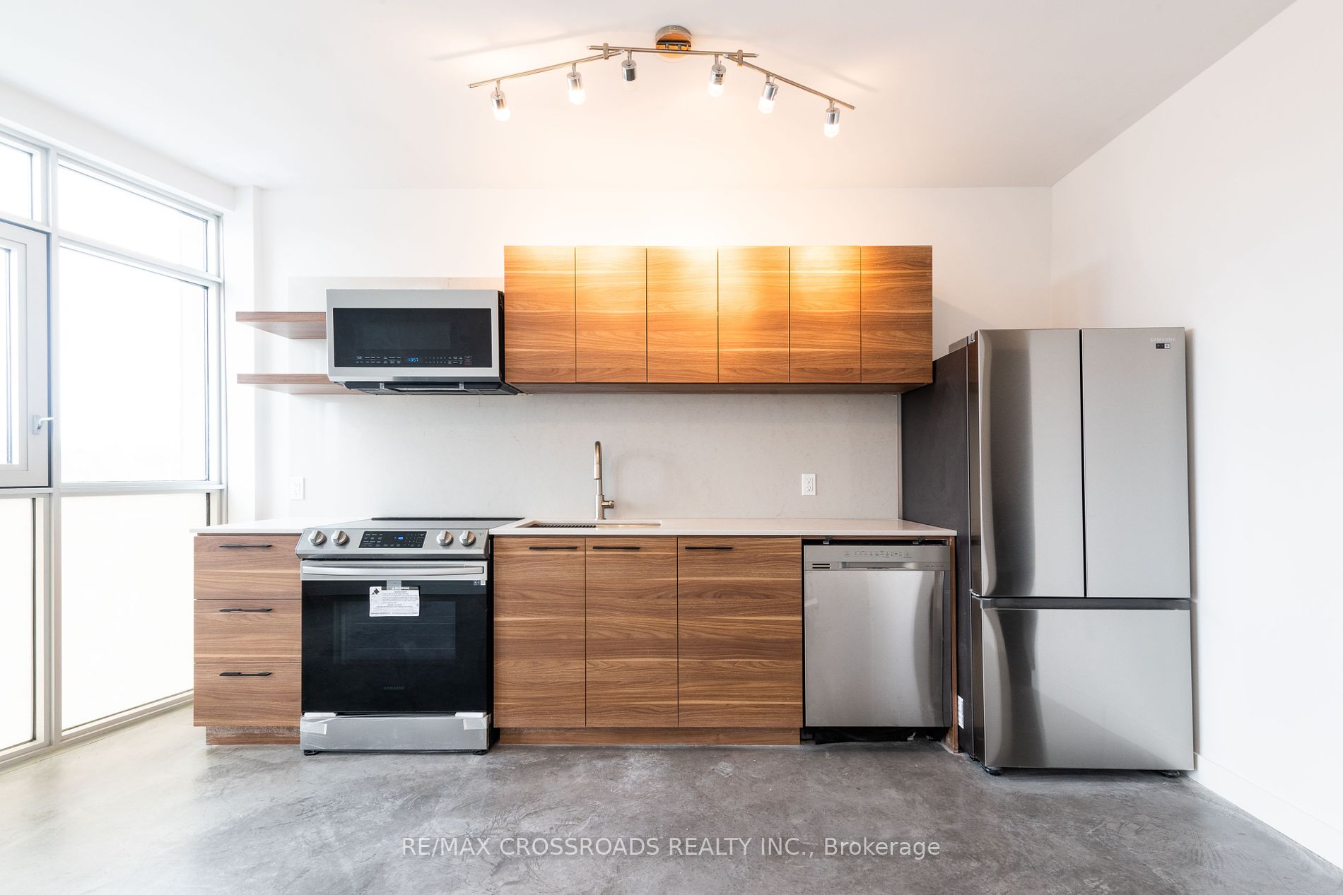 3333 Dundas Street W #3A