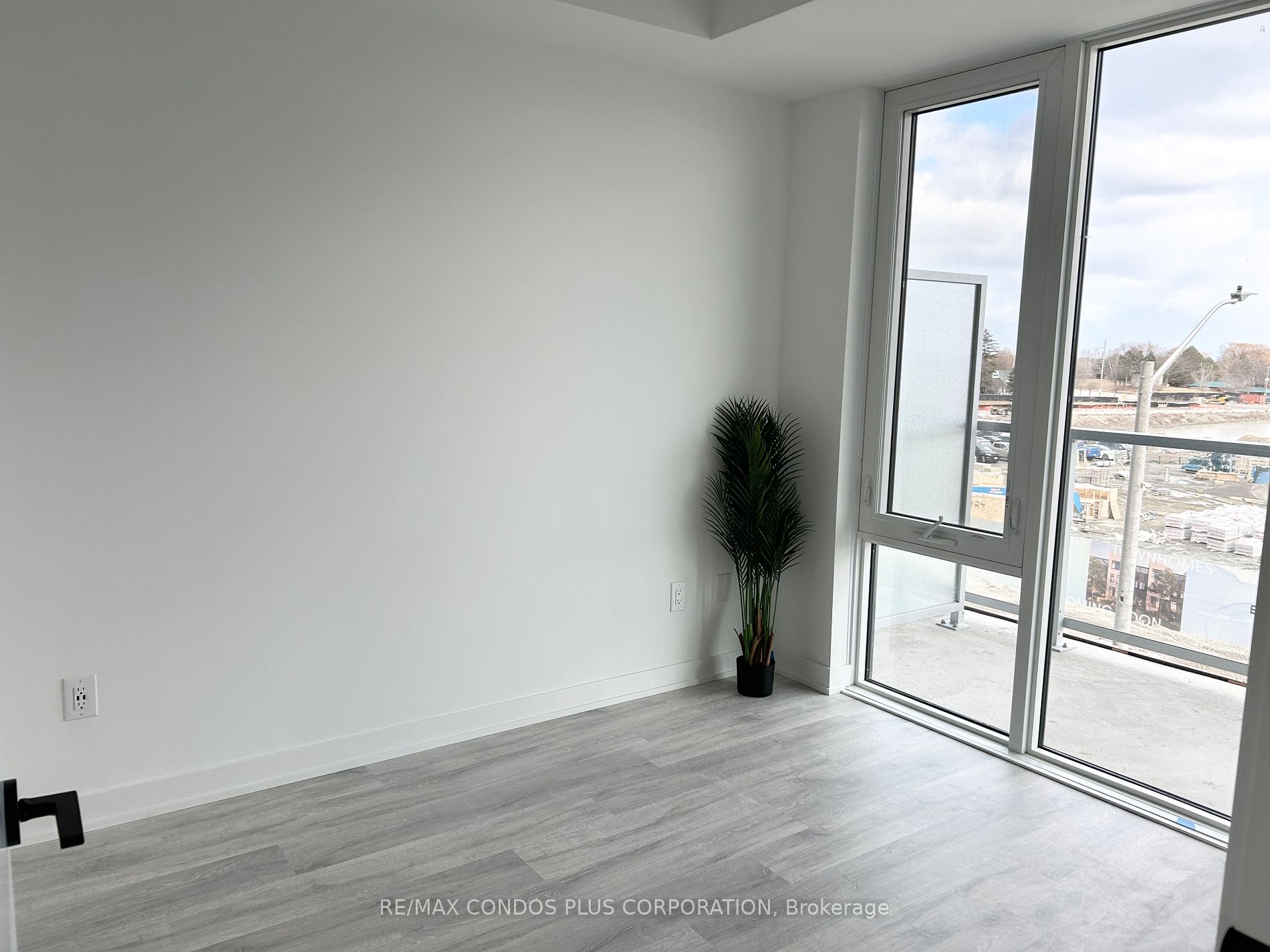 220 Missinnihe Way #320