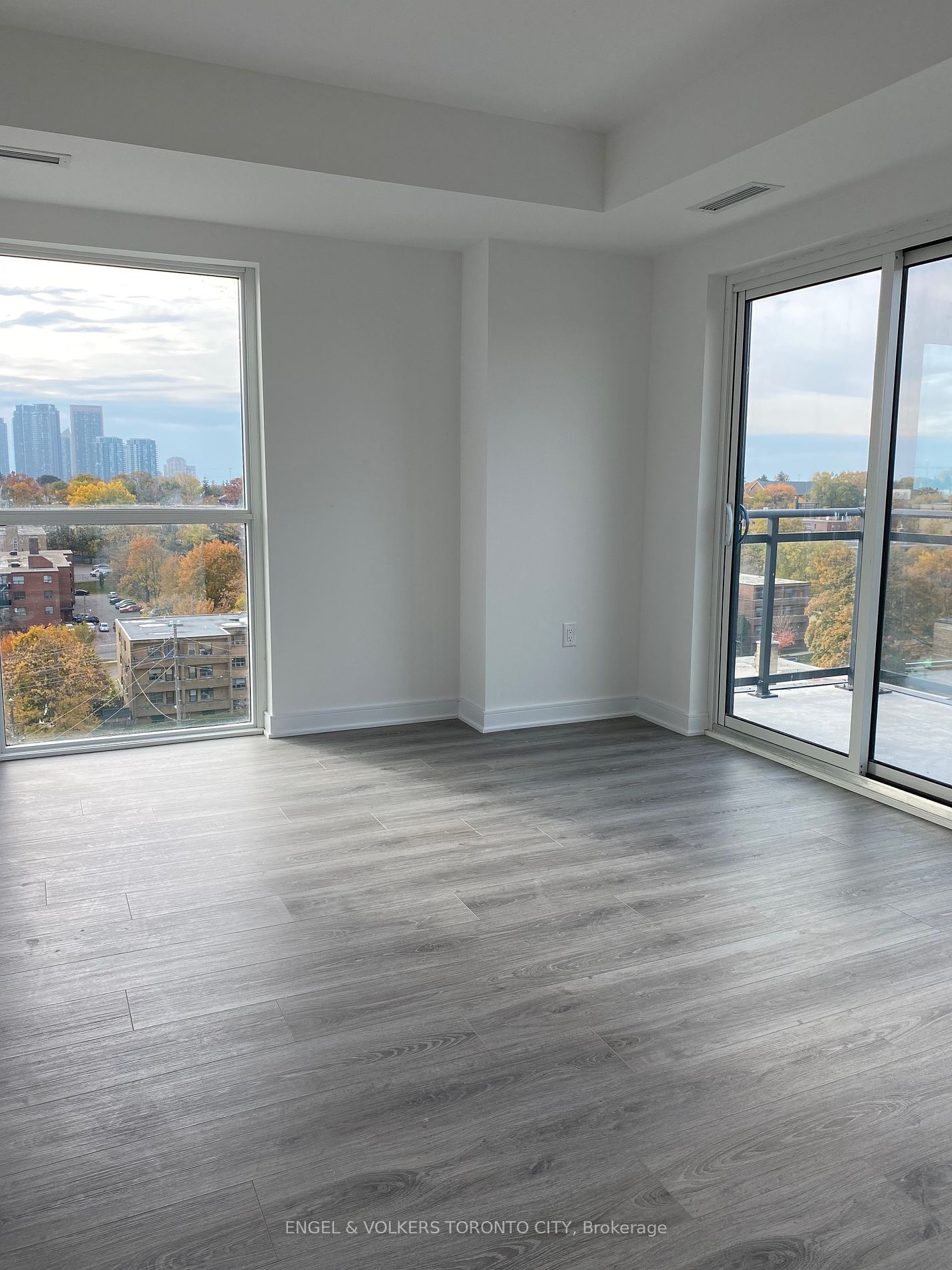 25 Neighbourhood Lane, #1003
