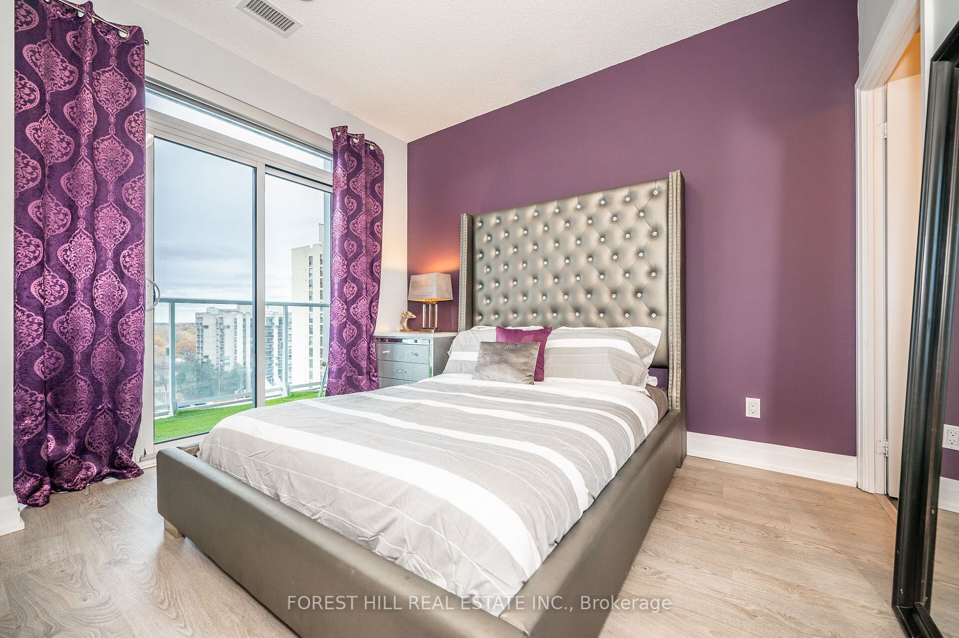 65 Speers Rd, #1003