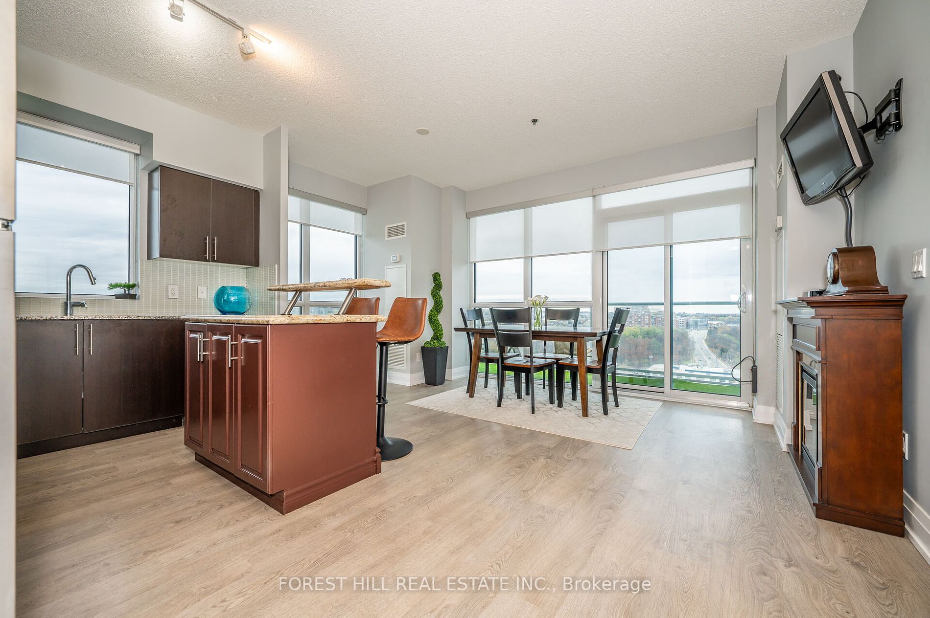 65 Speers Rd, #1003
