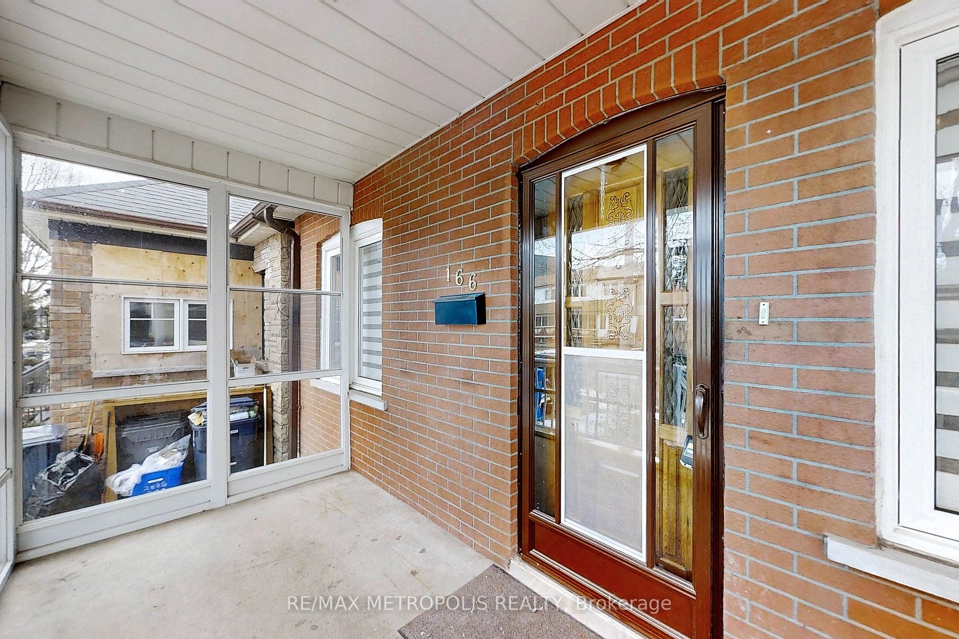 166 Harvie Ave