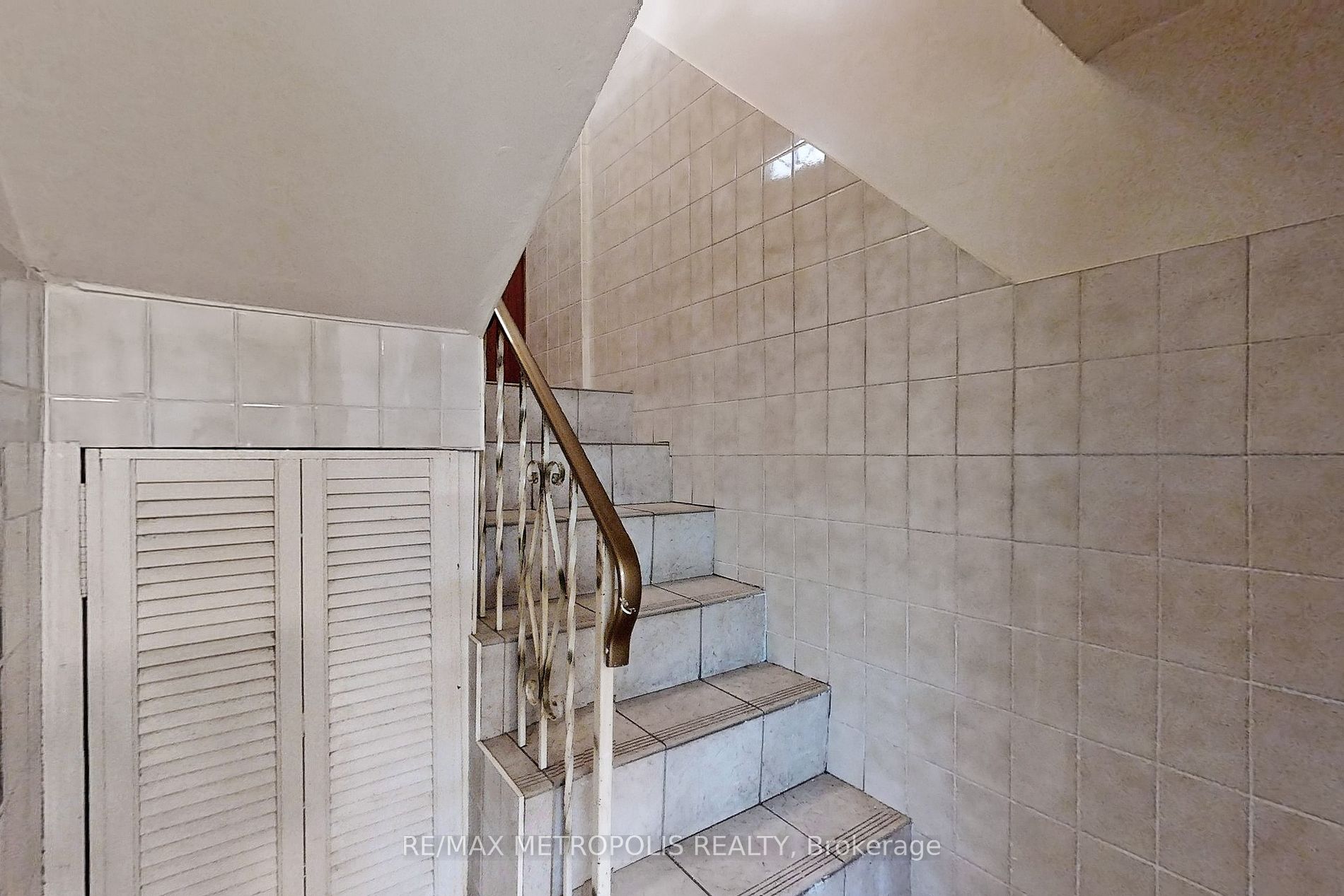 166 Harvie Ave