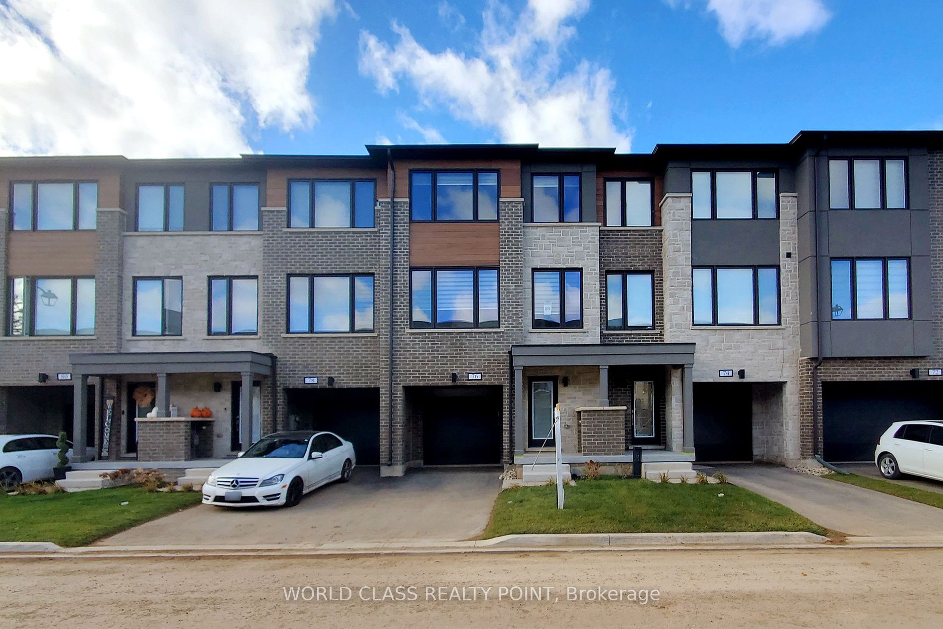 76 Windtree Way
