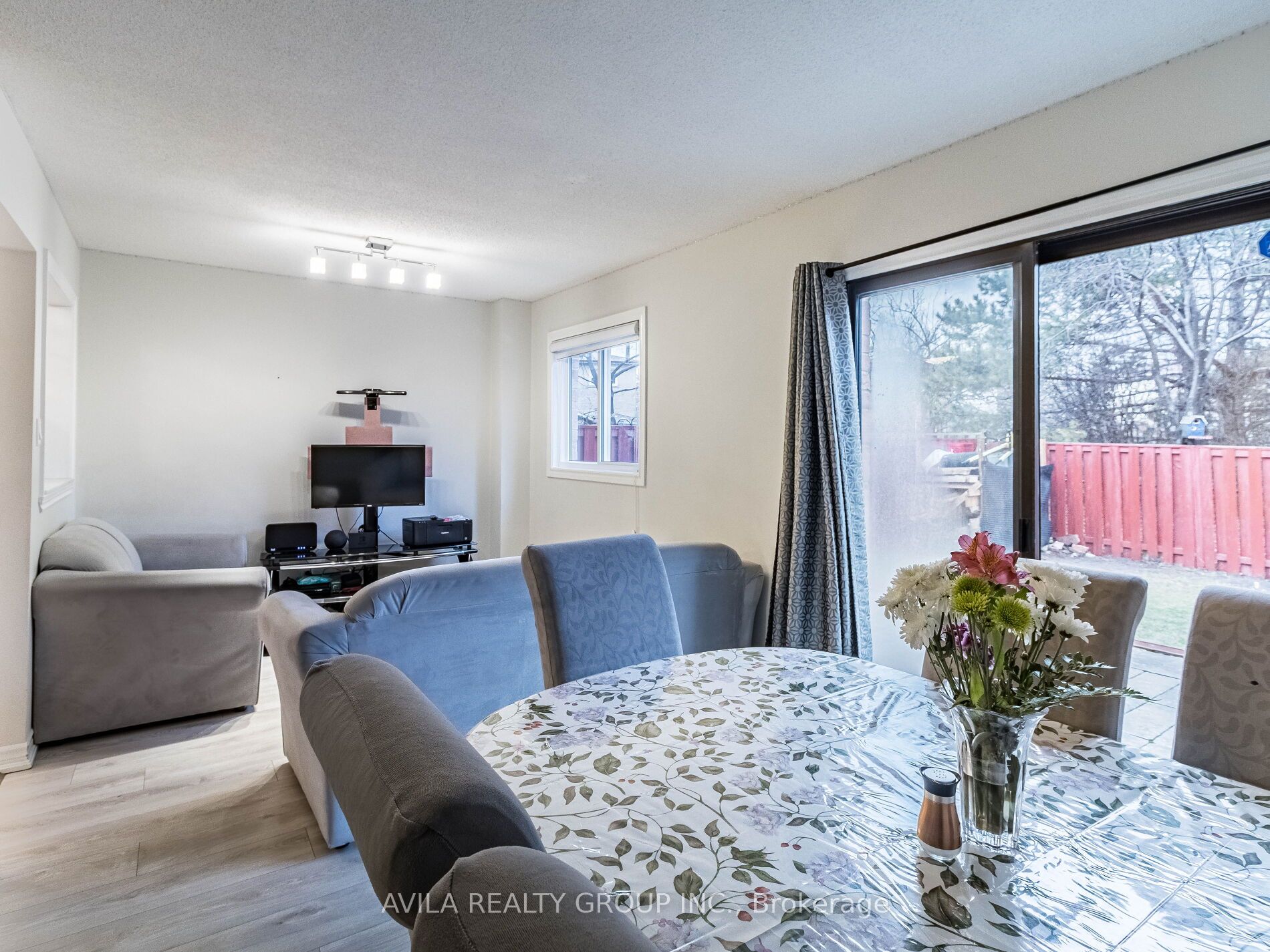 31 Wheatfield Road