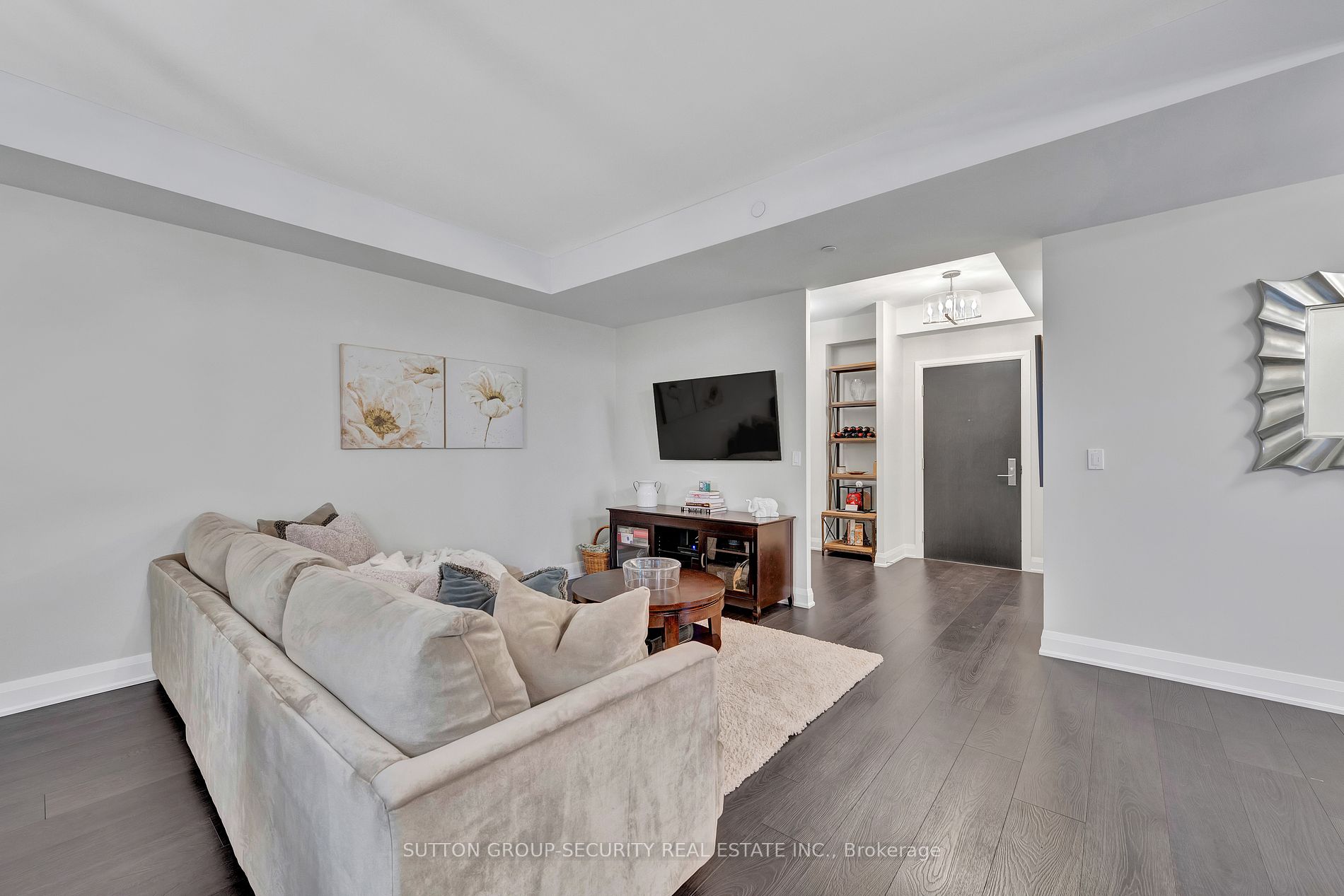 35 Fontenay Court #602