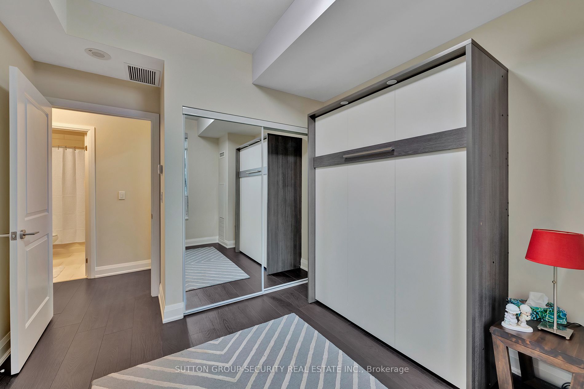 35 Fontenay Court #602