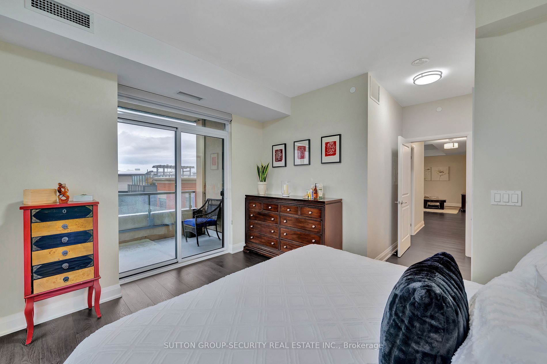 35 Fontenay Court #602