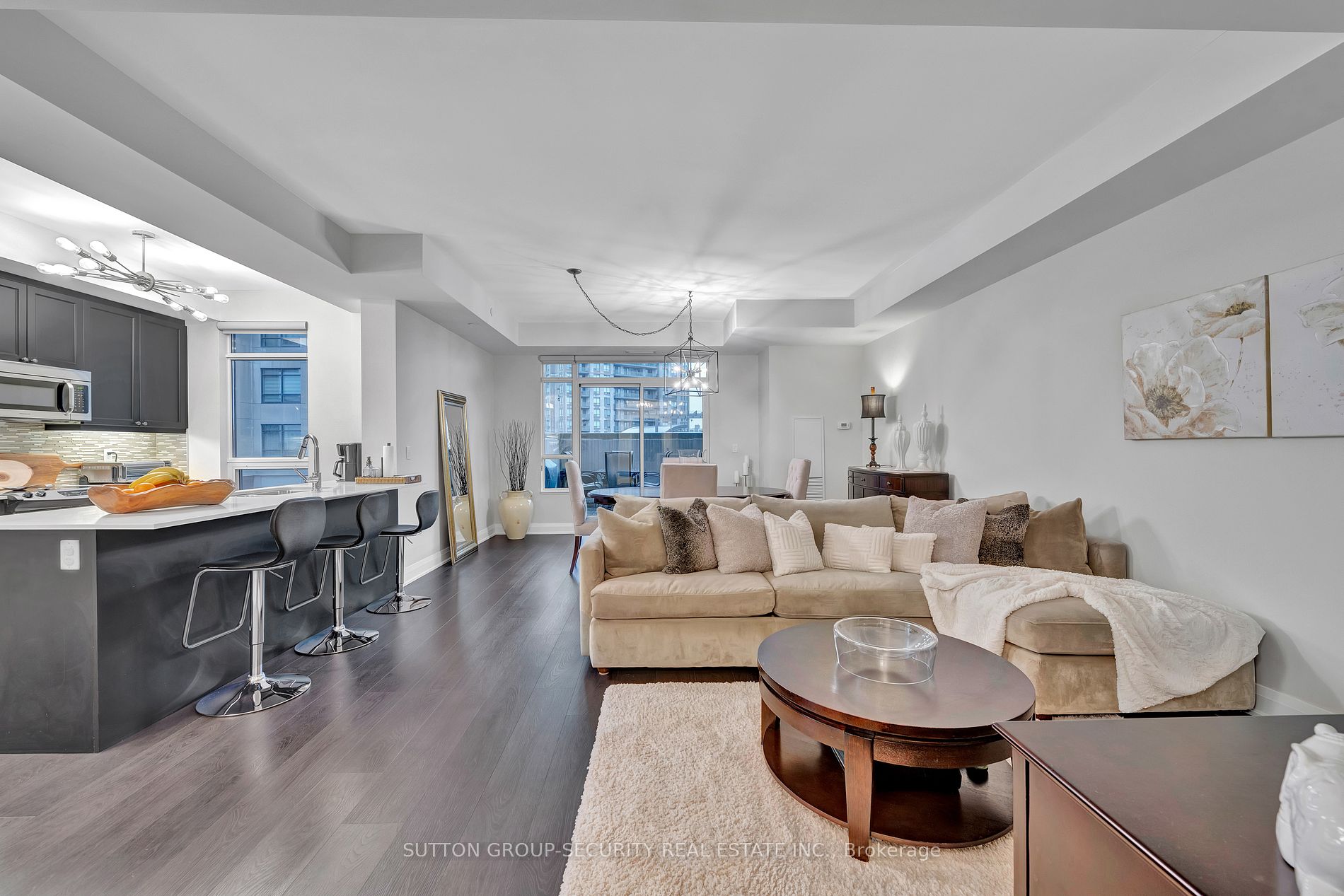35 Fontenay Court #602