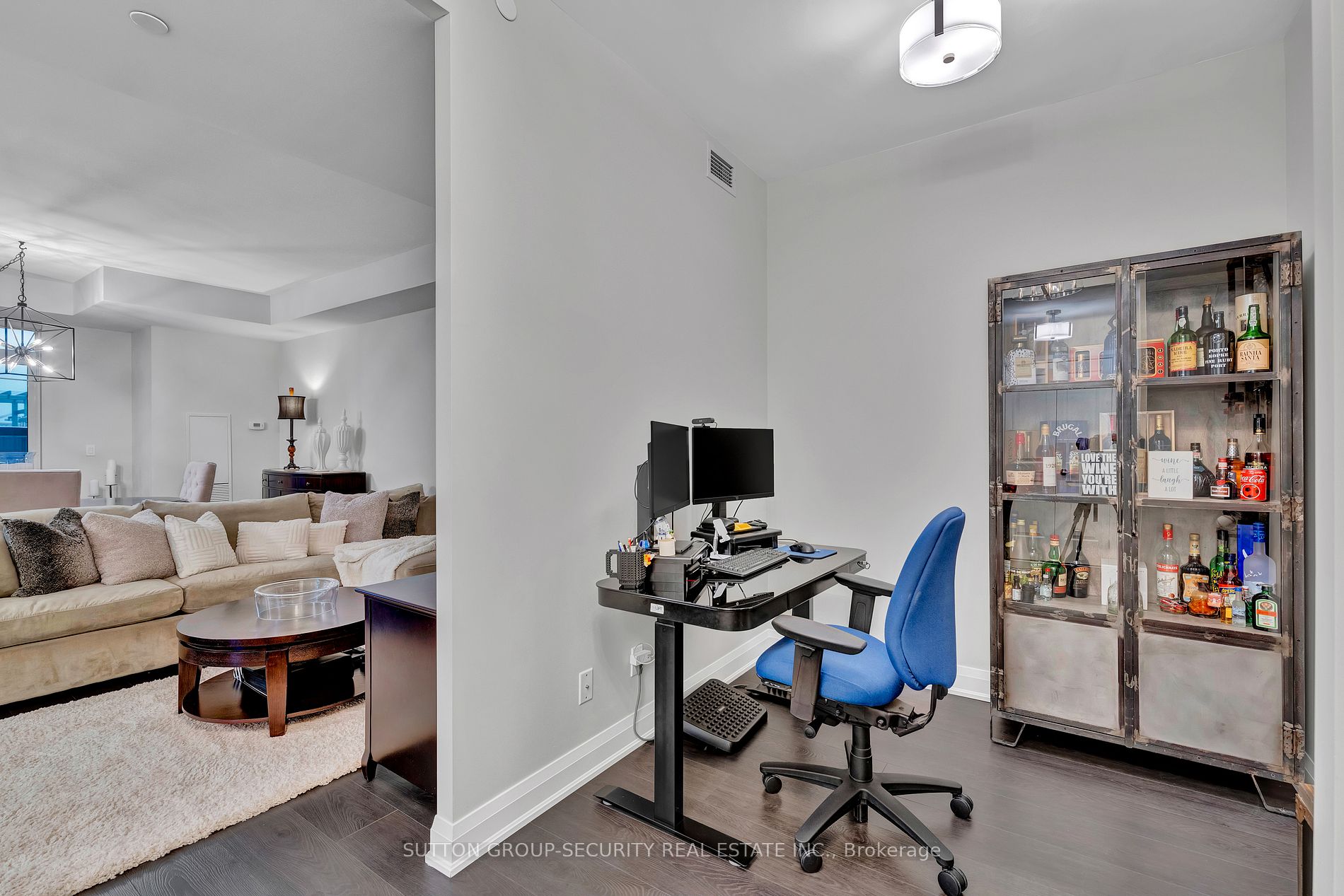 35 Fontenay Court #602