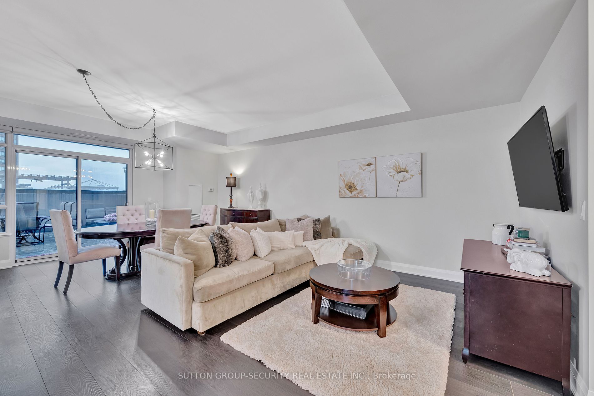 35 Fontenay Court #602