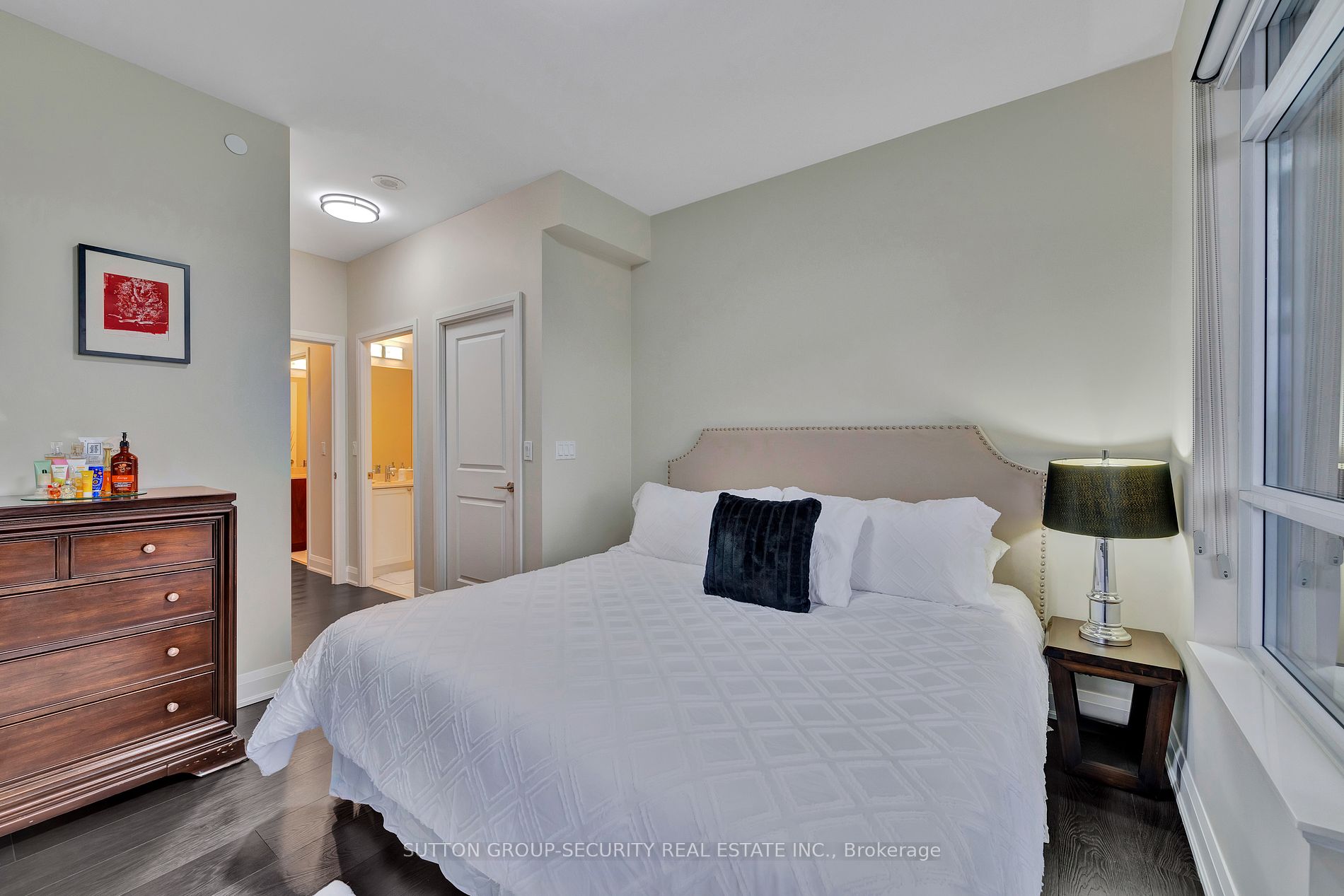 35 Fontenay Court #602