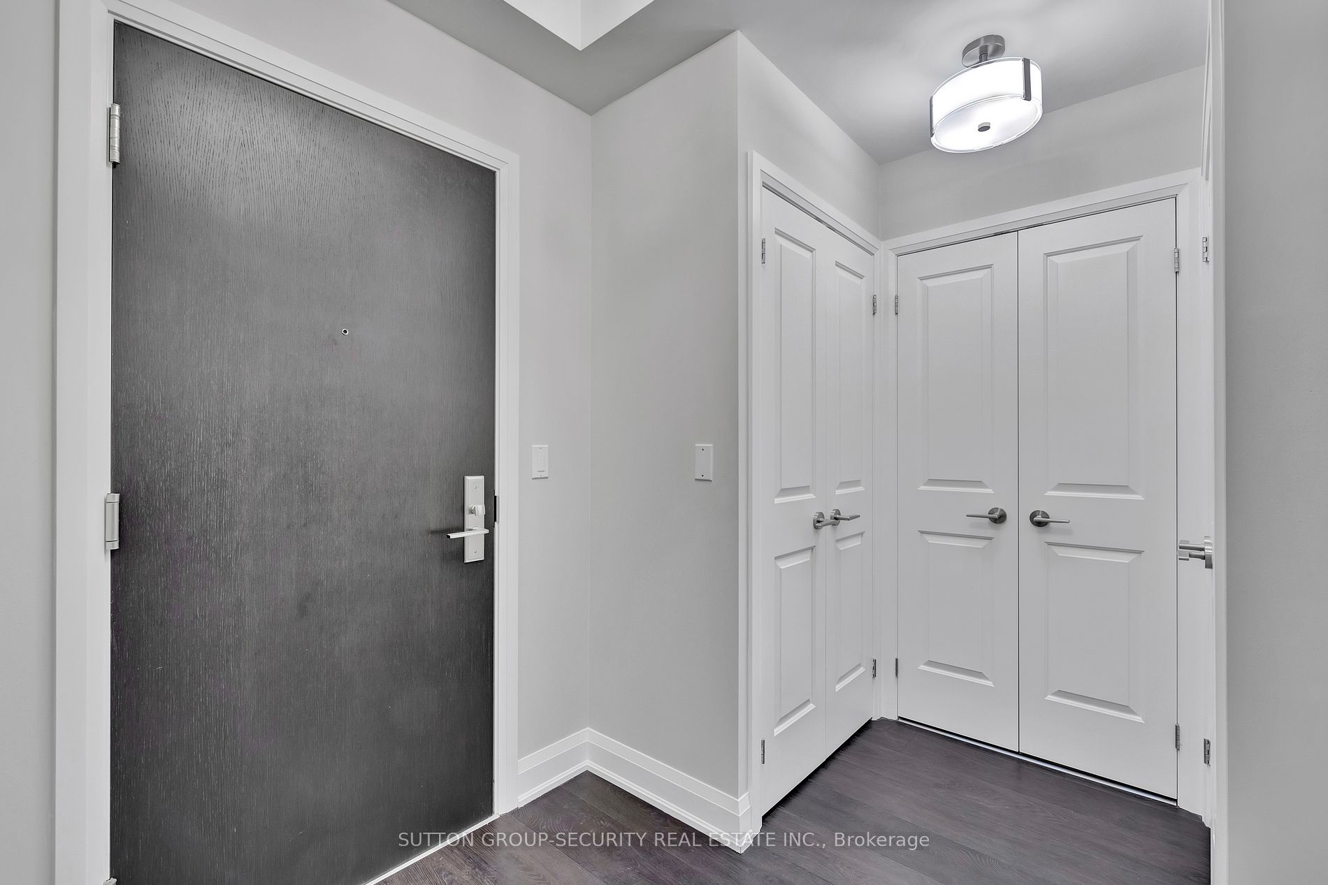 35 Fontenay Court #602