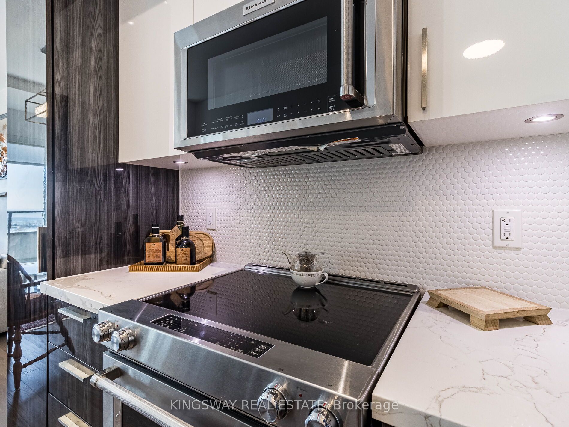 30 Shore Breeze Drive, #1420