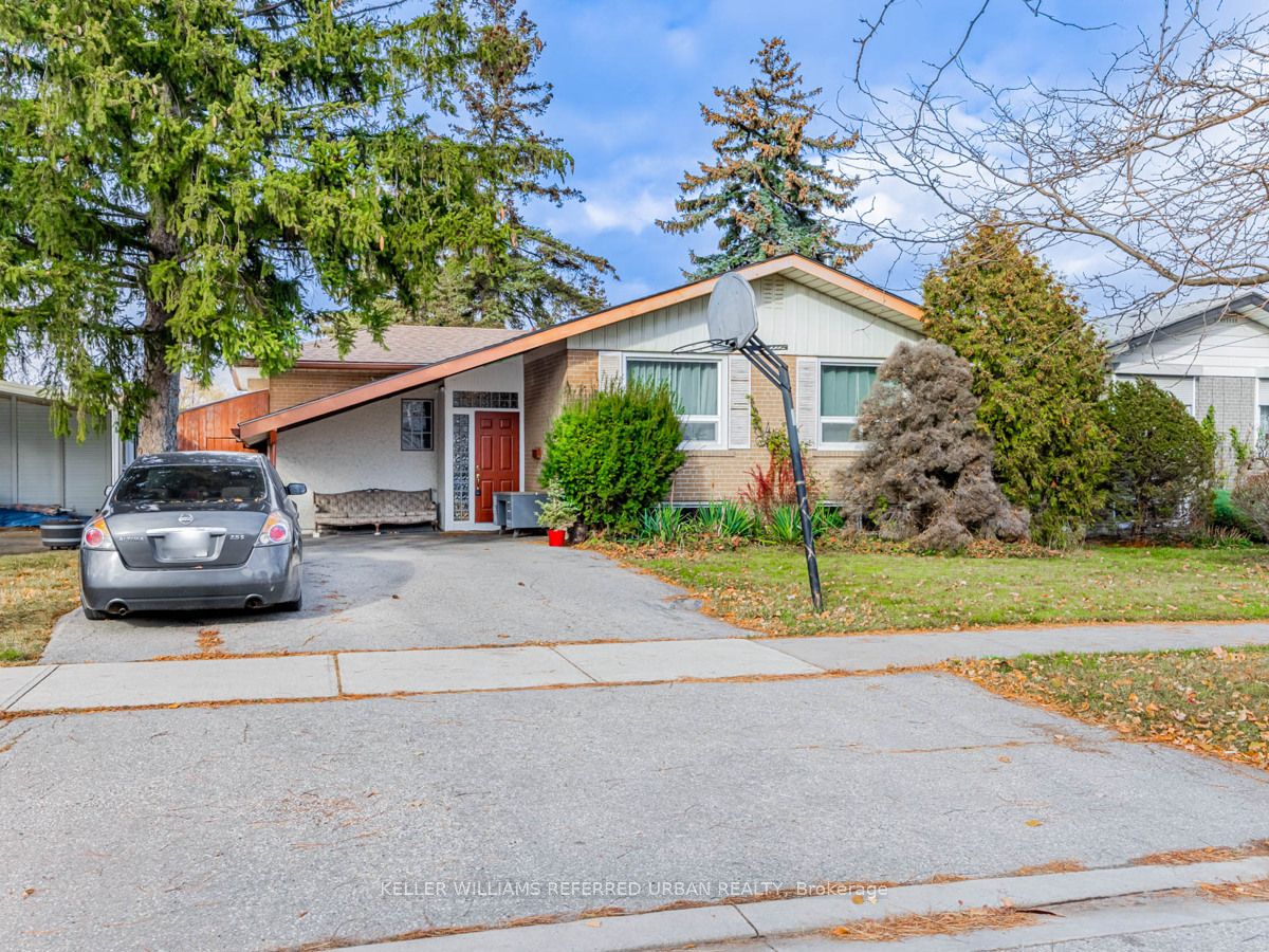 84 Hadrian Drive