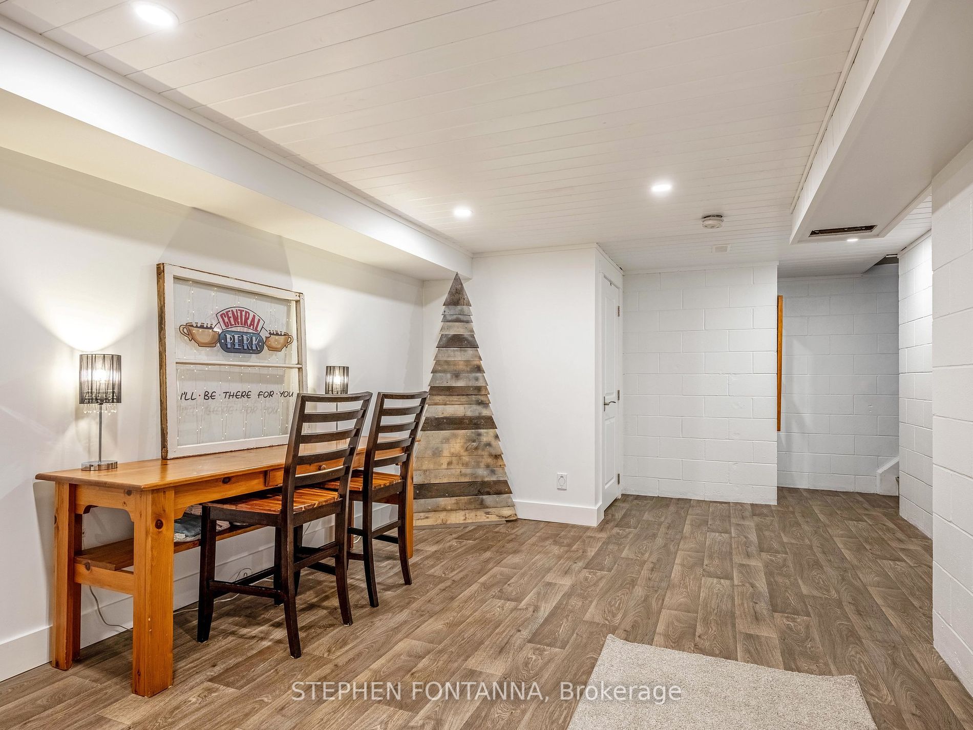 17 Glen Crescent Drive