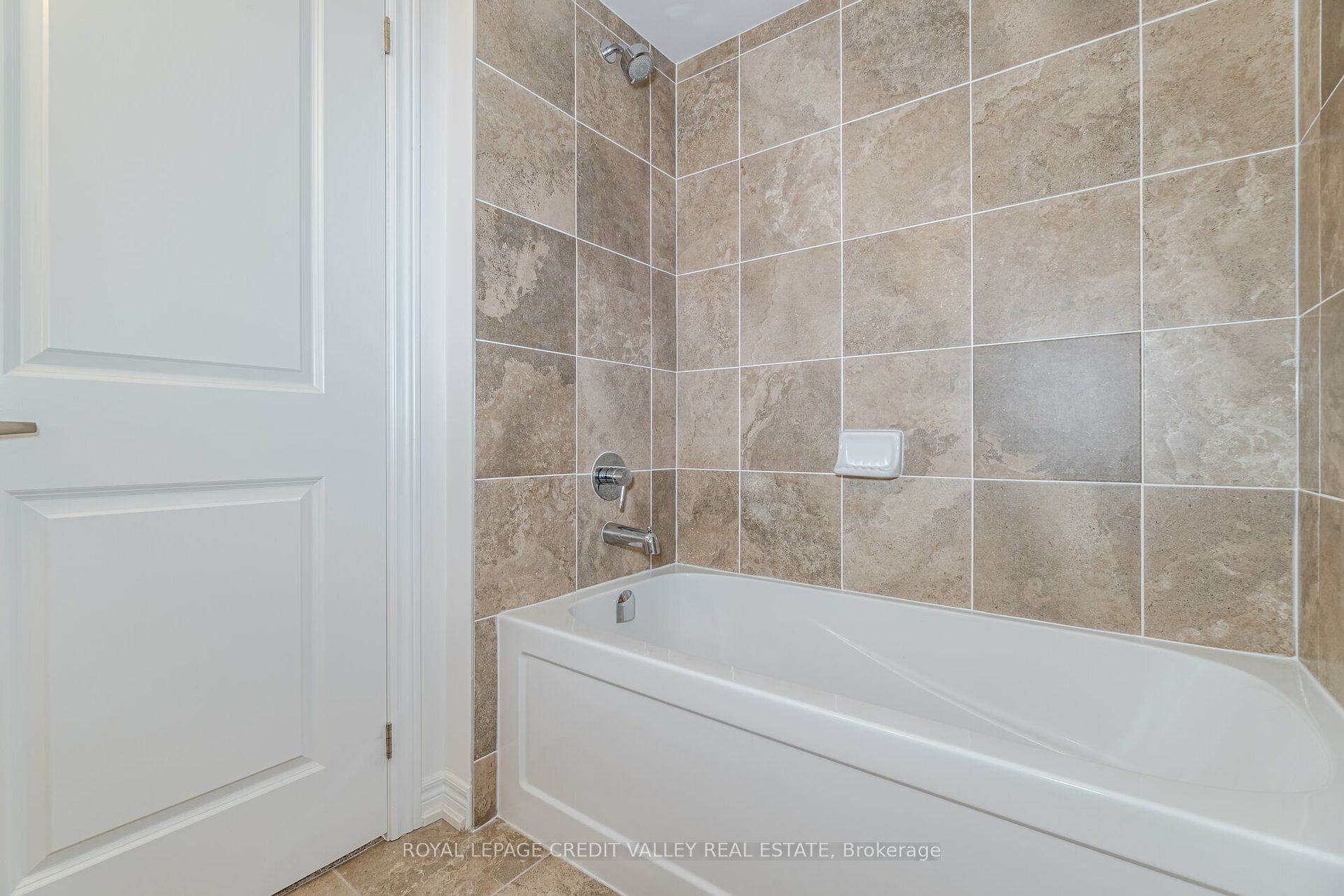 10 Abelia St, #6