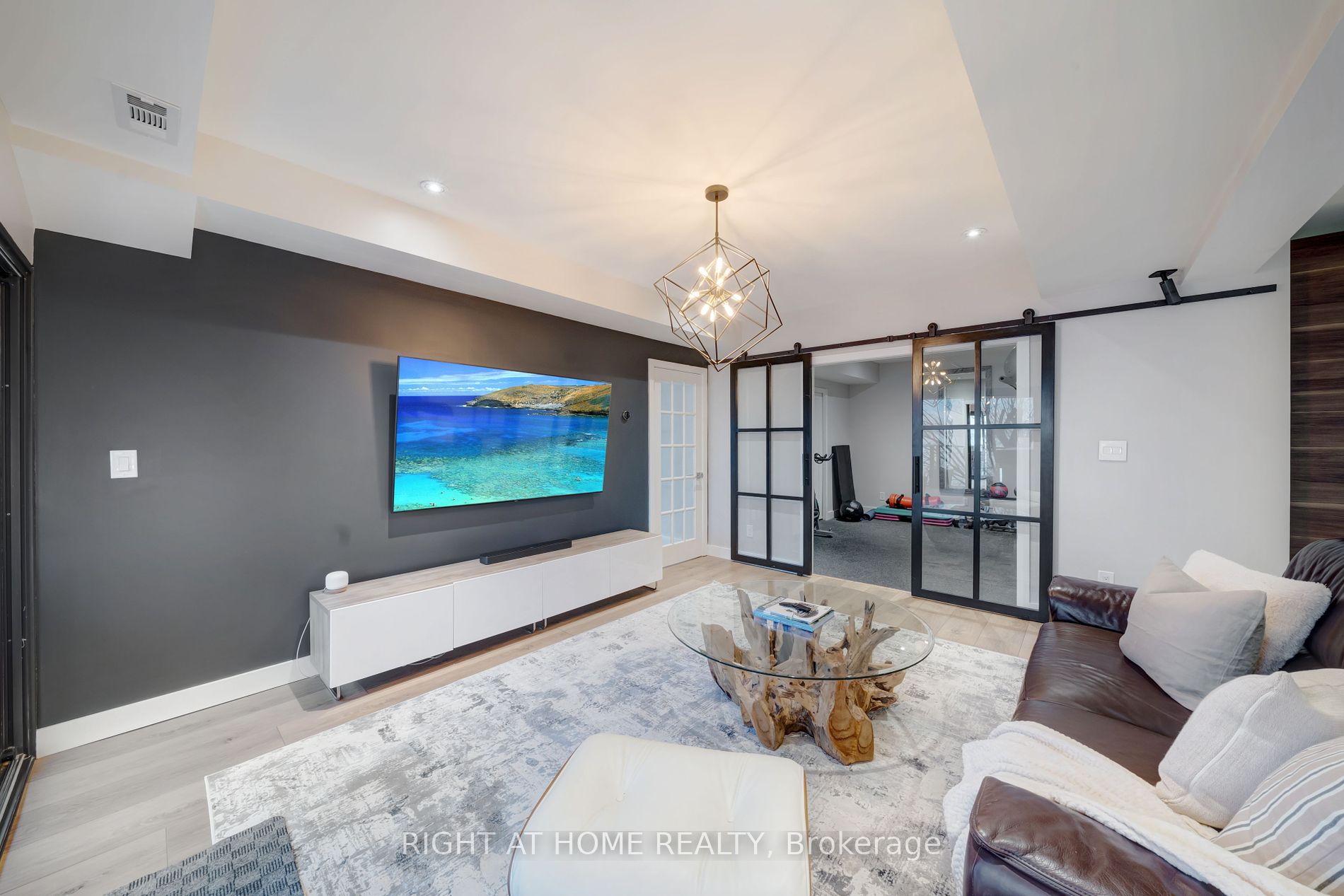 868 Danforth Place