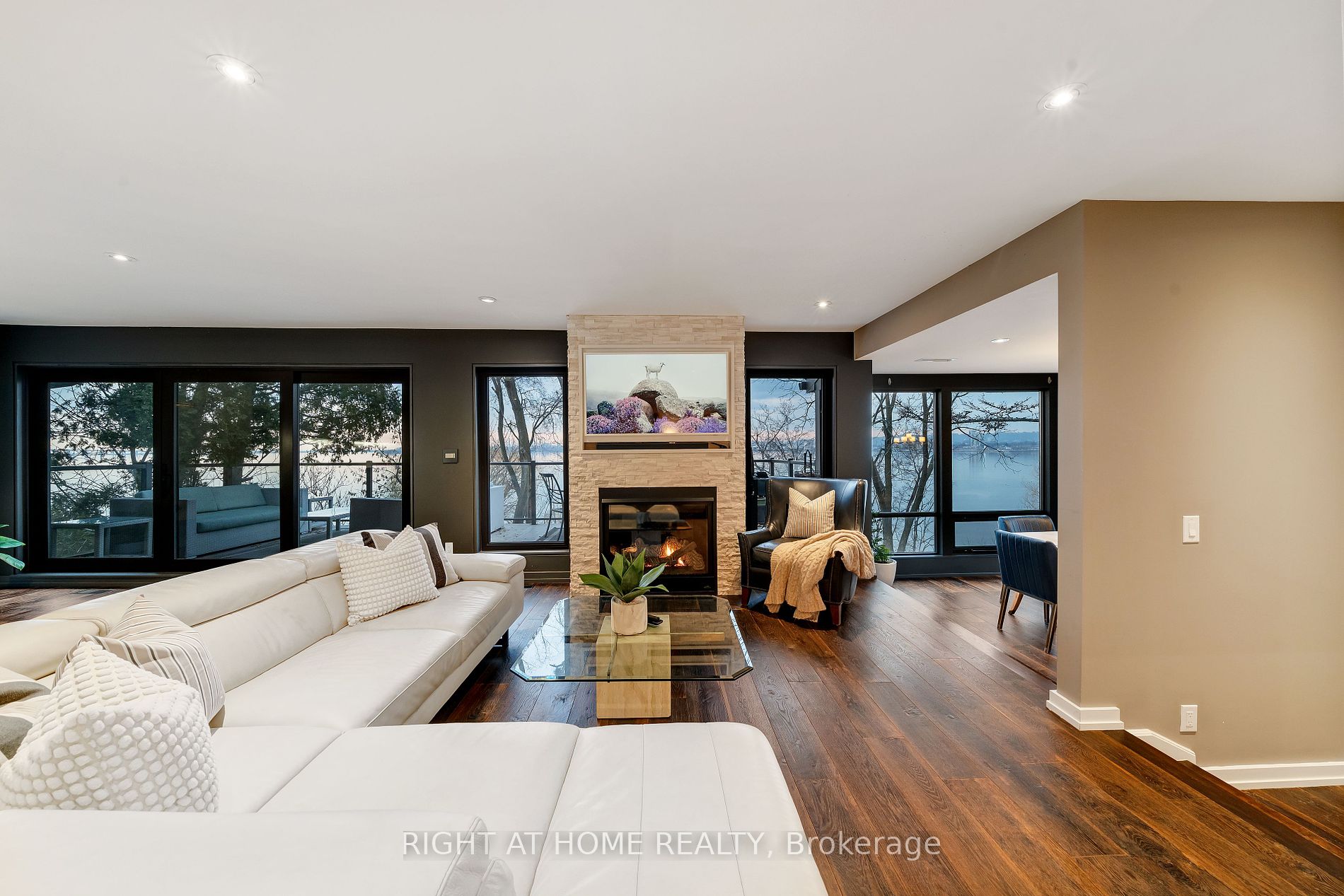 868 Danforth Place