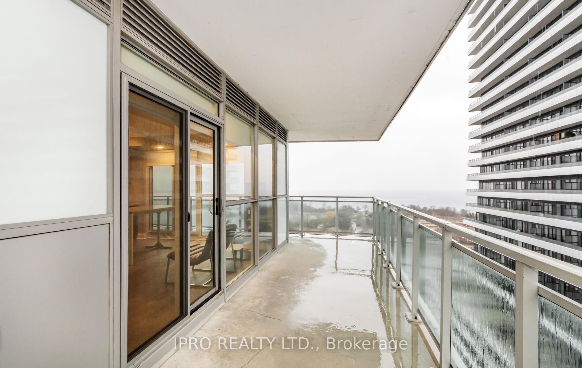33 Shore Breeze Drive, #1110