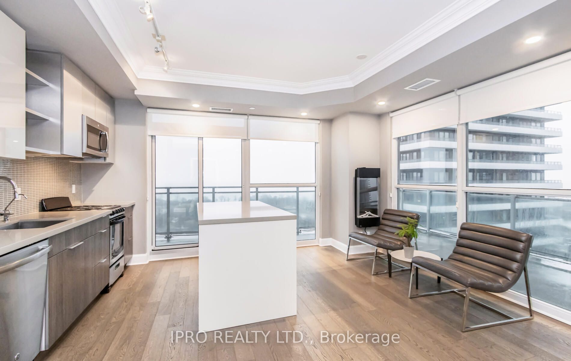 33 Shore Breeze Drive, #1110