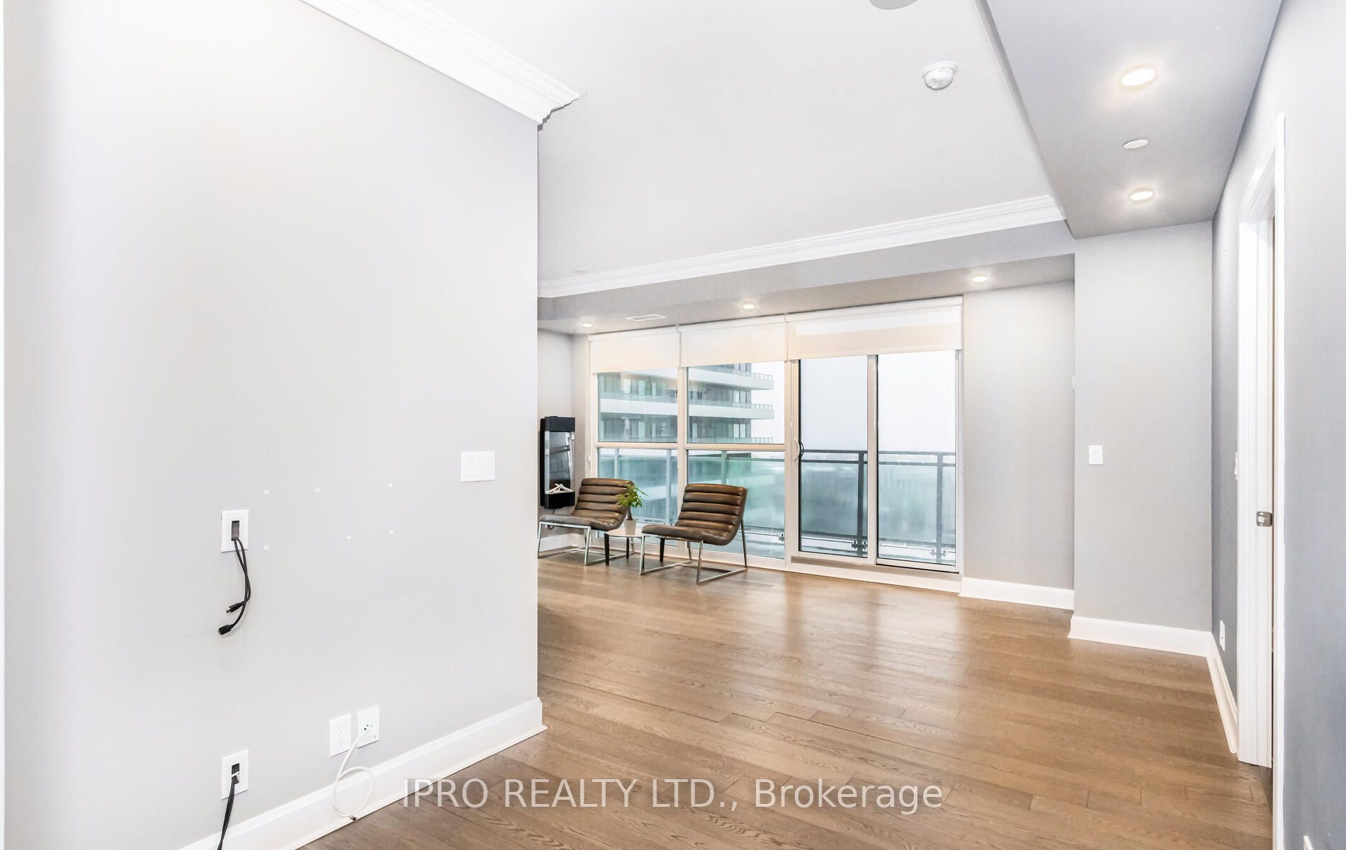 33 Shore Breeze Drive, #1110