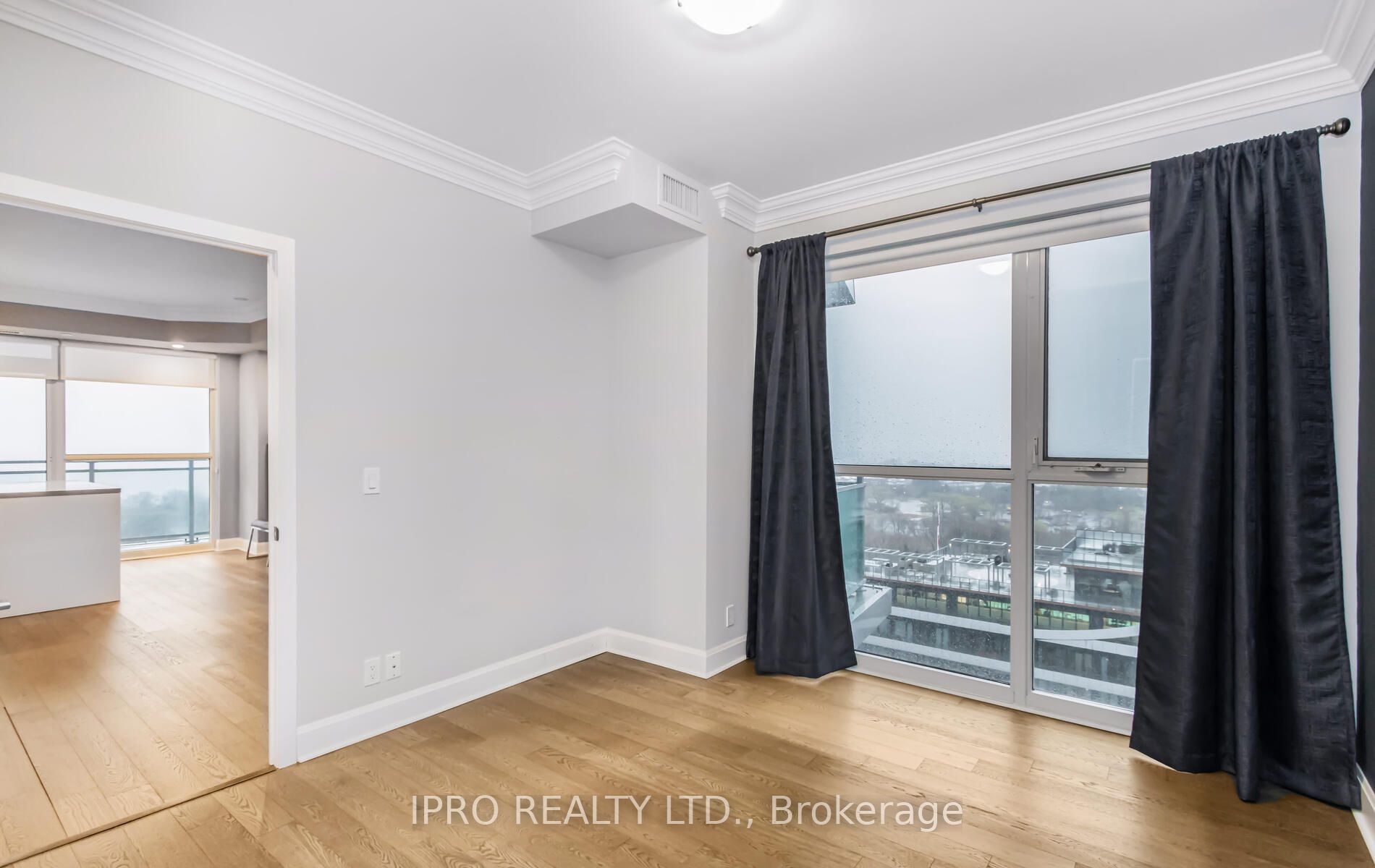 33 Shore Breeze Drive, #1110